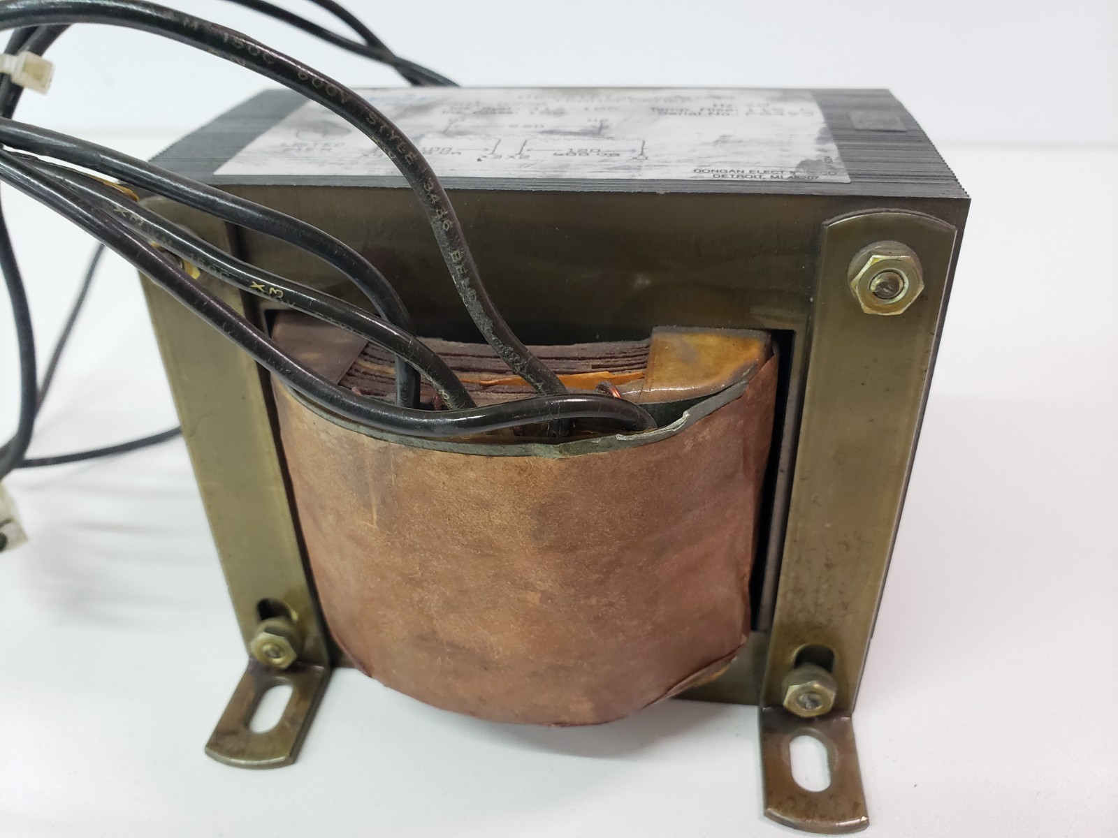 Dongan NSC-30H2-0738 Control Transformer Okuma E2500-D01-002