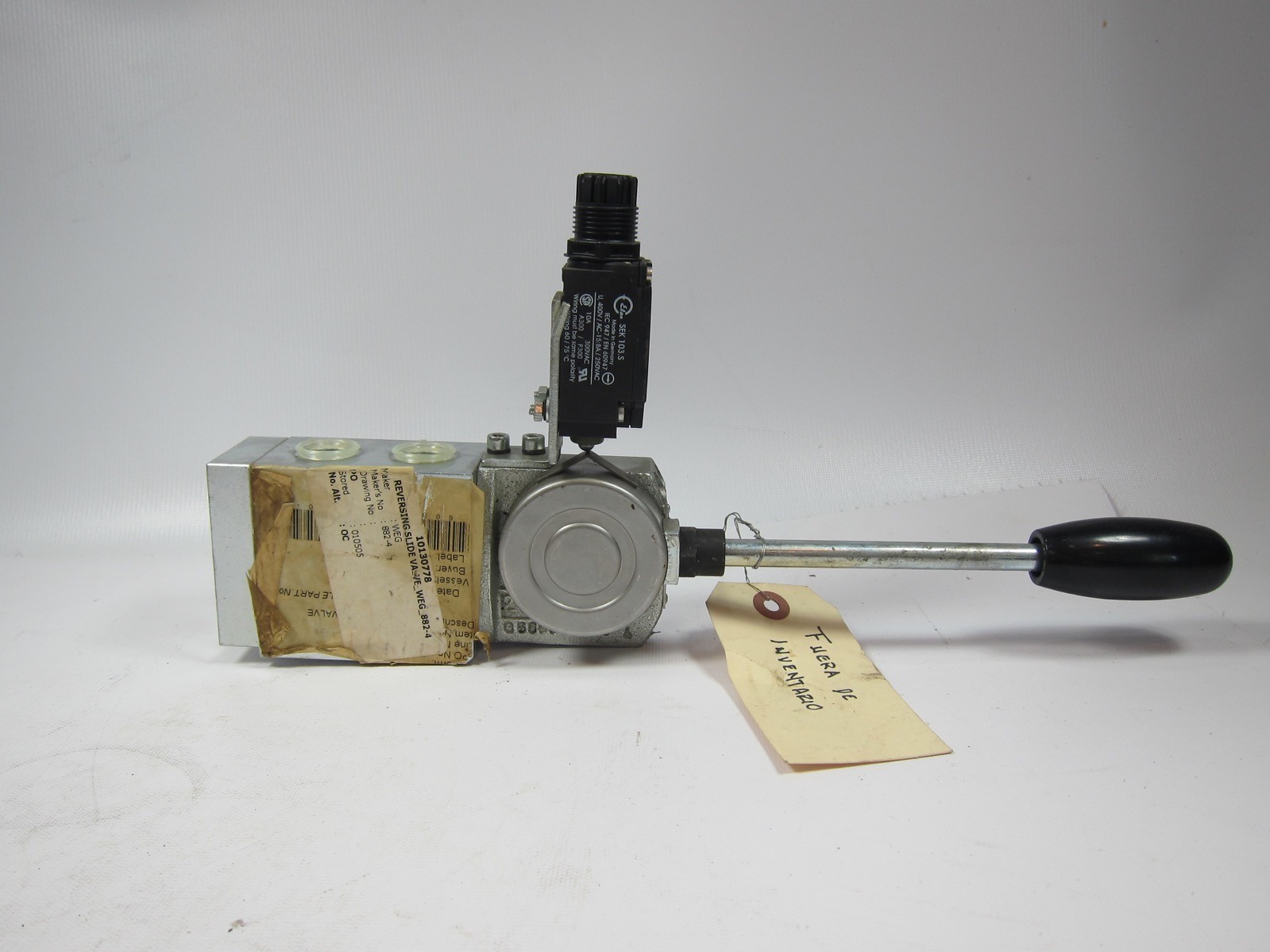 New WEG 882-4 Reversing Slide Valve Hawe Marine