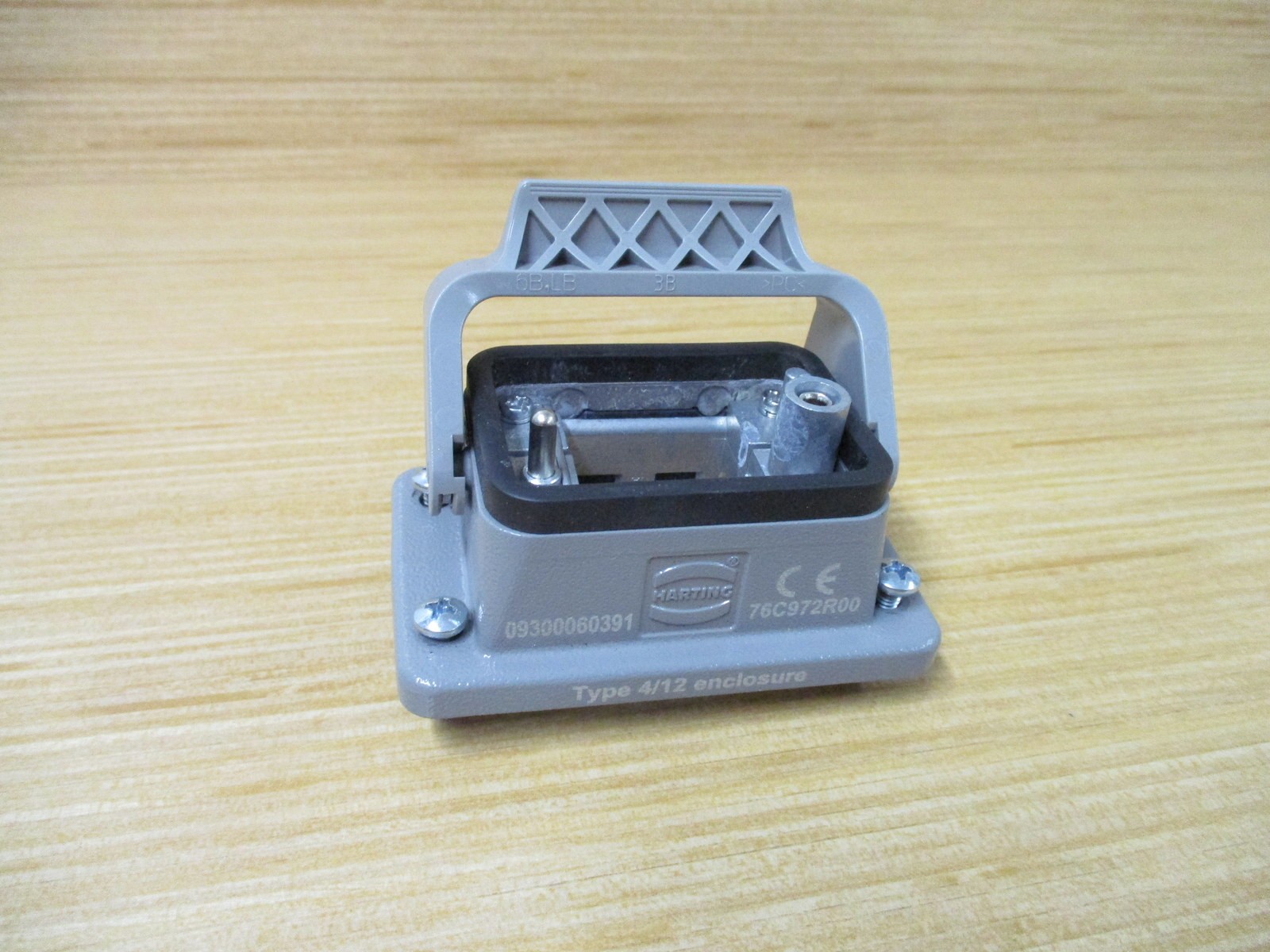 Harting 09300060391 Bulkhead Housing Mounted