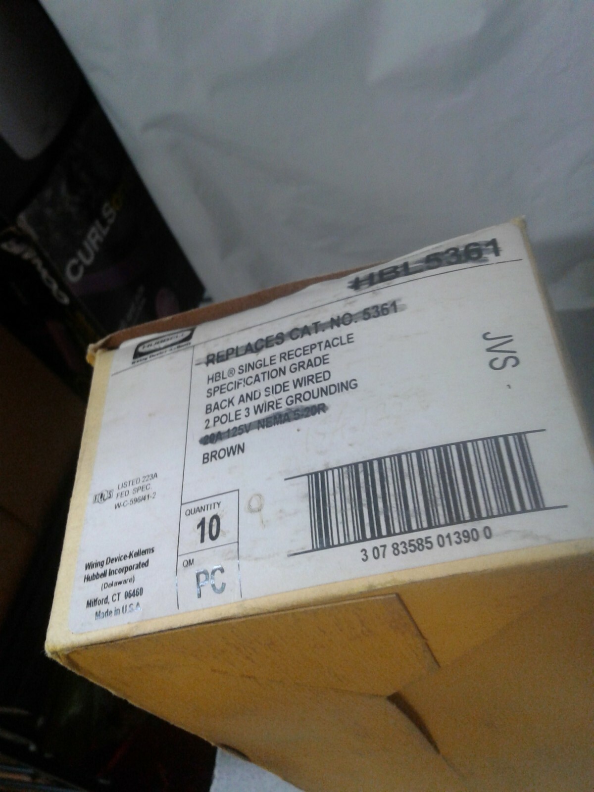 9 PACK HUBBELL HBL5361 RECEPTACLE 20A 125VAC/DC GROUNDING 5361