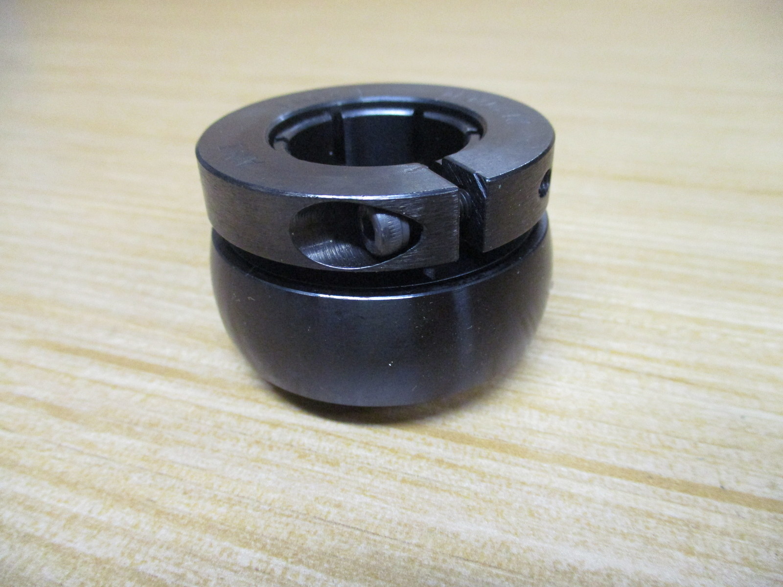 AMI Bearings UE205 Concentric Collar Locking Bearing Insert