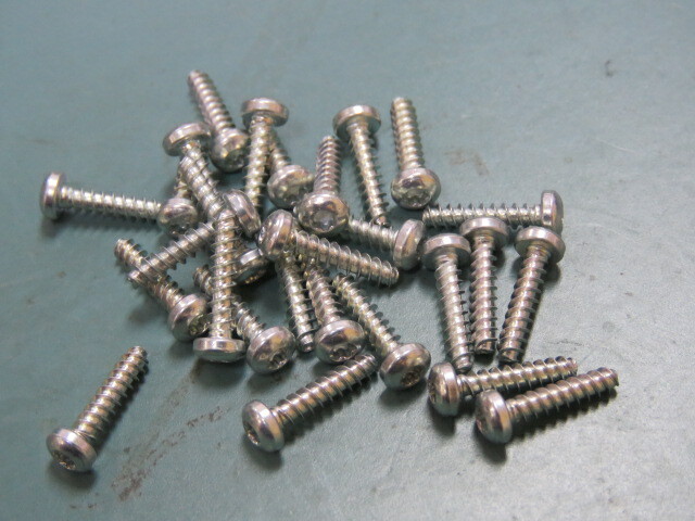 Mcmasters Carr 99397A417 Qty of 100 per Lot Torx Rounded Head Thread-Forming Sc