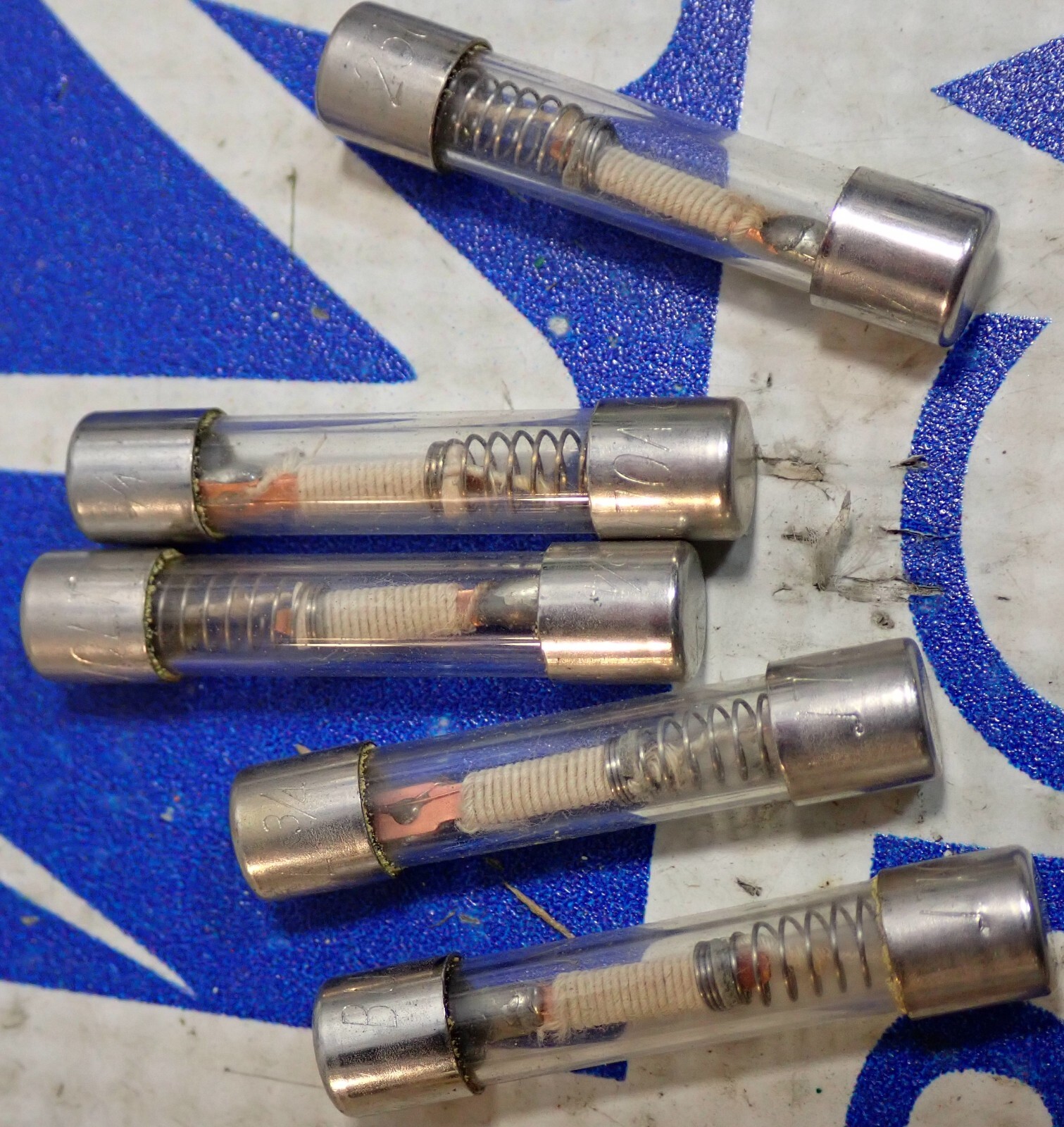 NEW – Fusetron Slow Blowing Dual Element Fuse MDL3/4 250V 3/4 Amp ***LOT OF 5***
