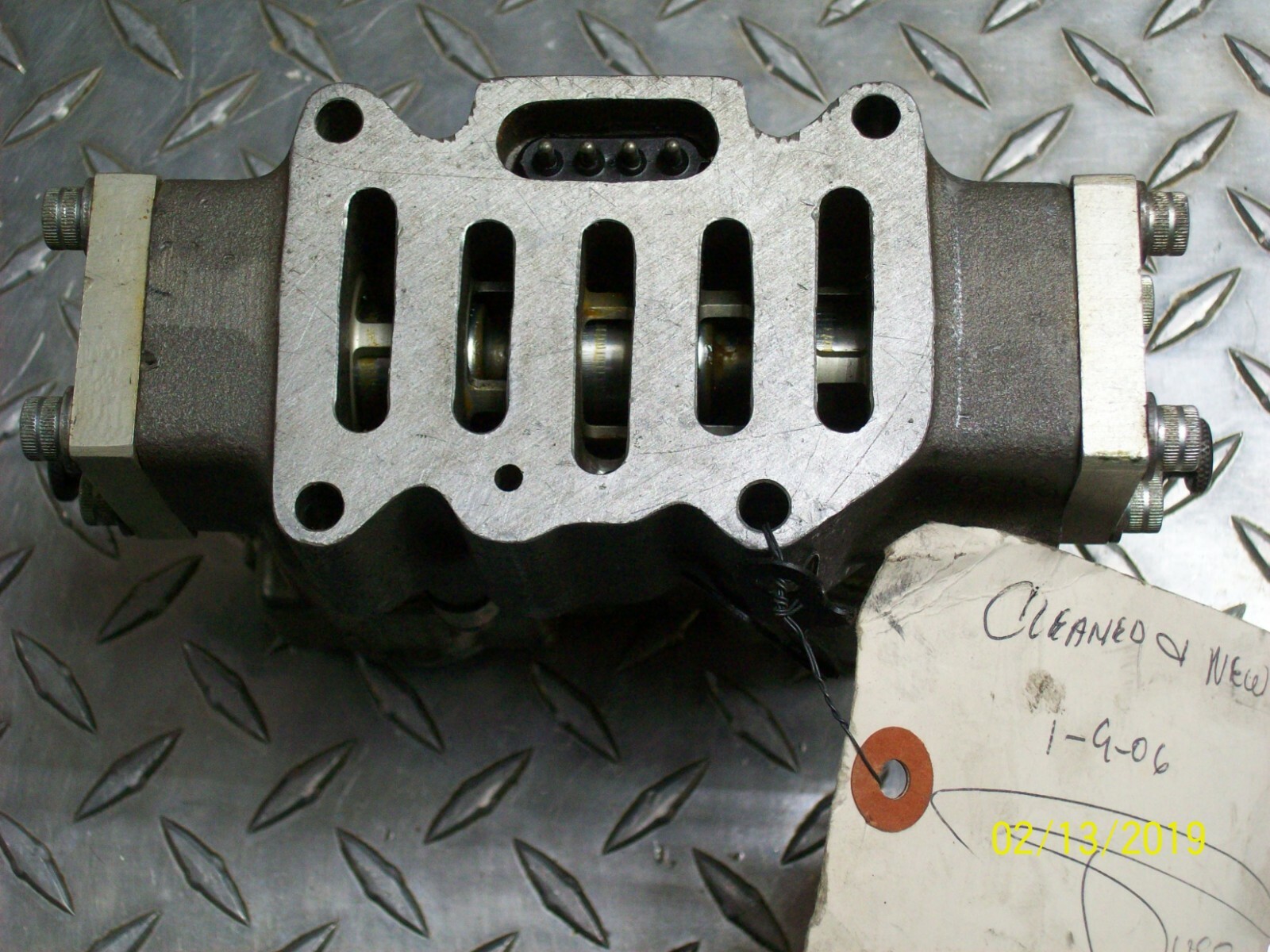 BELLOWS VALVAIR L515-39-102 with (2) 110/120V K175-9035