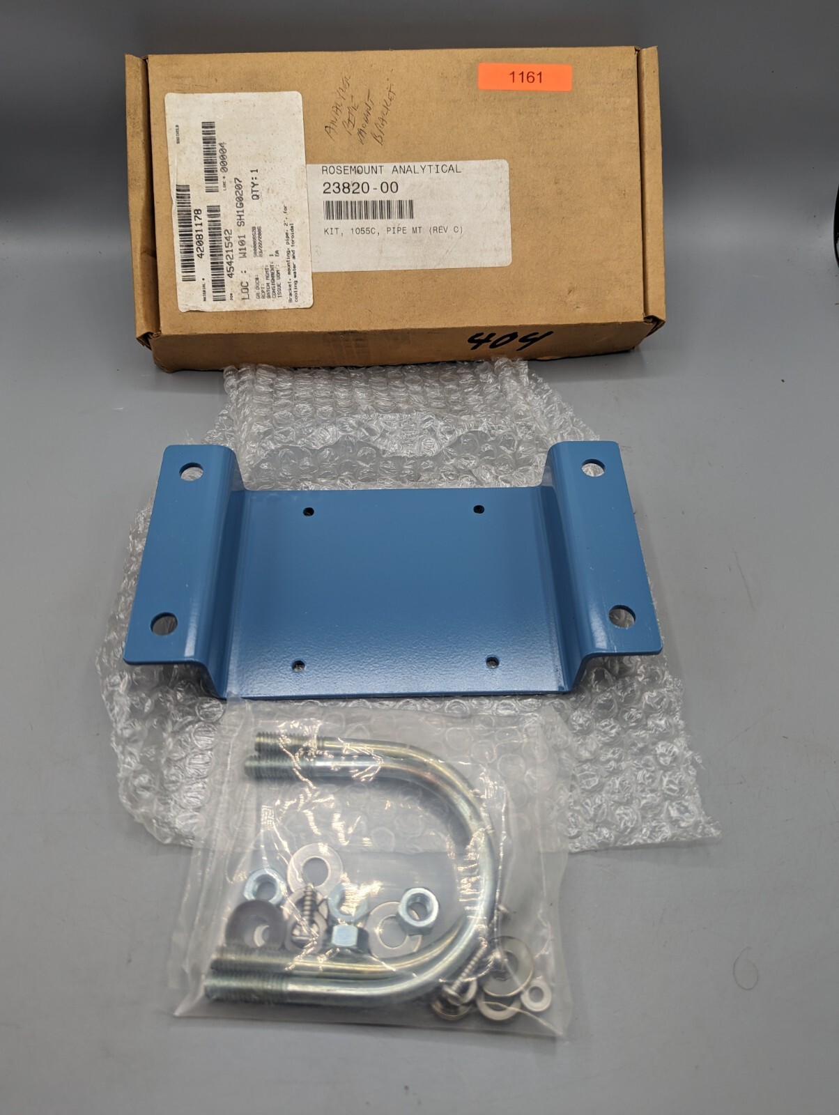 Rosemount Analyzer 2″ Pipe Mounting Kit, 23820-00 New in Box