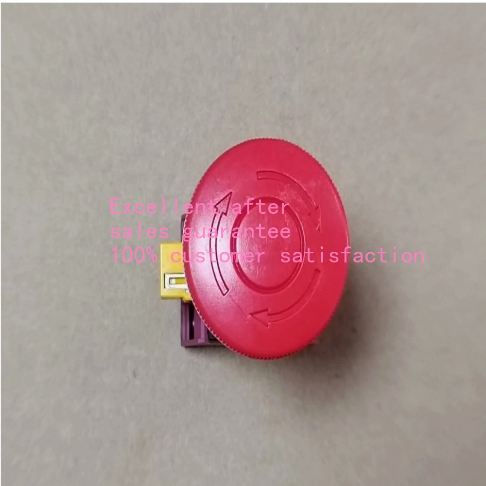 1PCS New in Box for IDEC HW-CB02 Emergency Stop Button Switch Freight Free