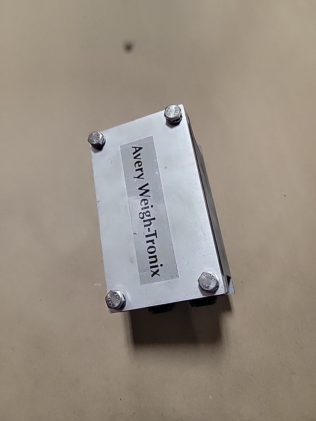 NEW AVERY WEIGH-TRONIX 49550-0076 JUNCTION BOX WT- 50982-0015C