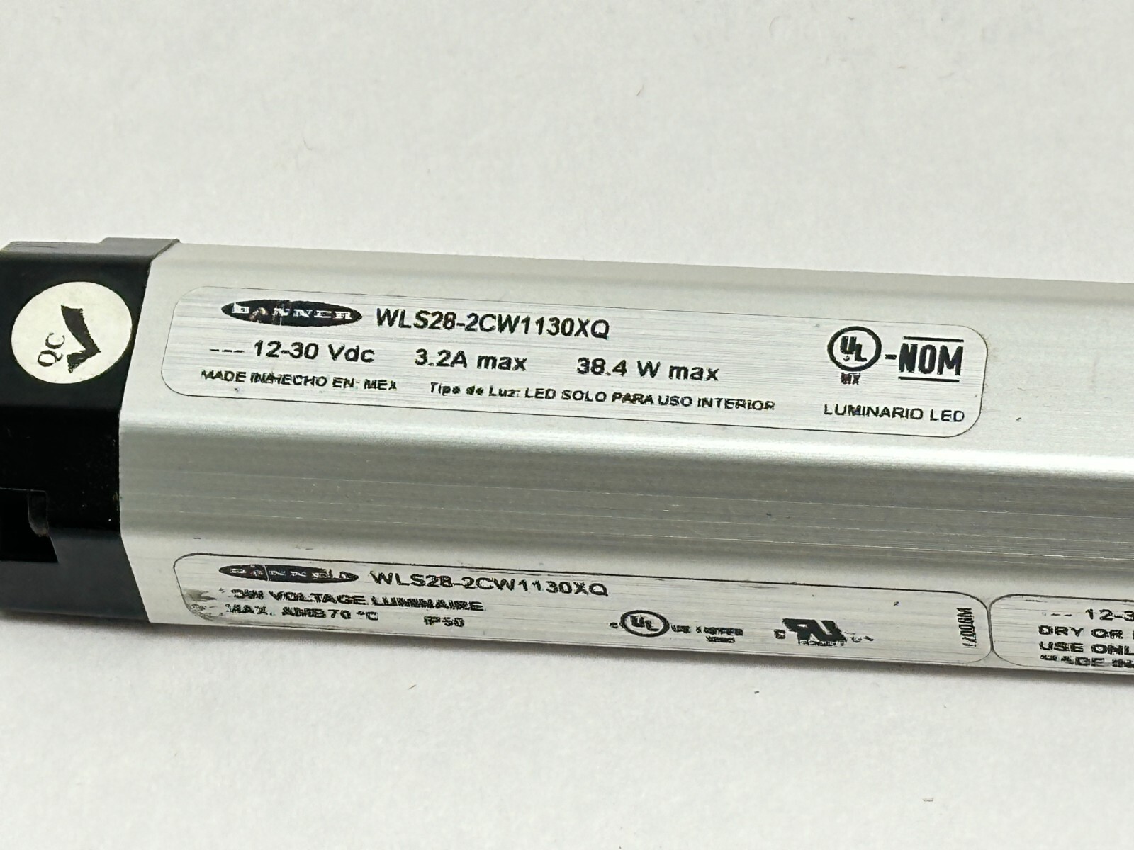 Banner WLS28-2CW1130XQ LED Work Light Strip M12 1130mm 87801