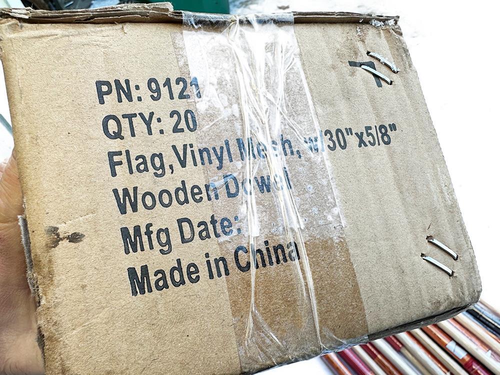 Box of 20 QTY Kinedyne 9121 Mesh Vinyl Warning Flag on 30″ Dowel FREE FAST SHIP