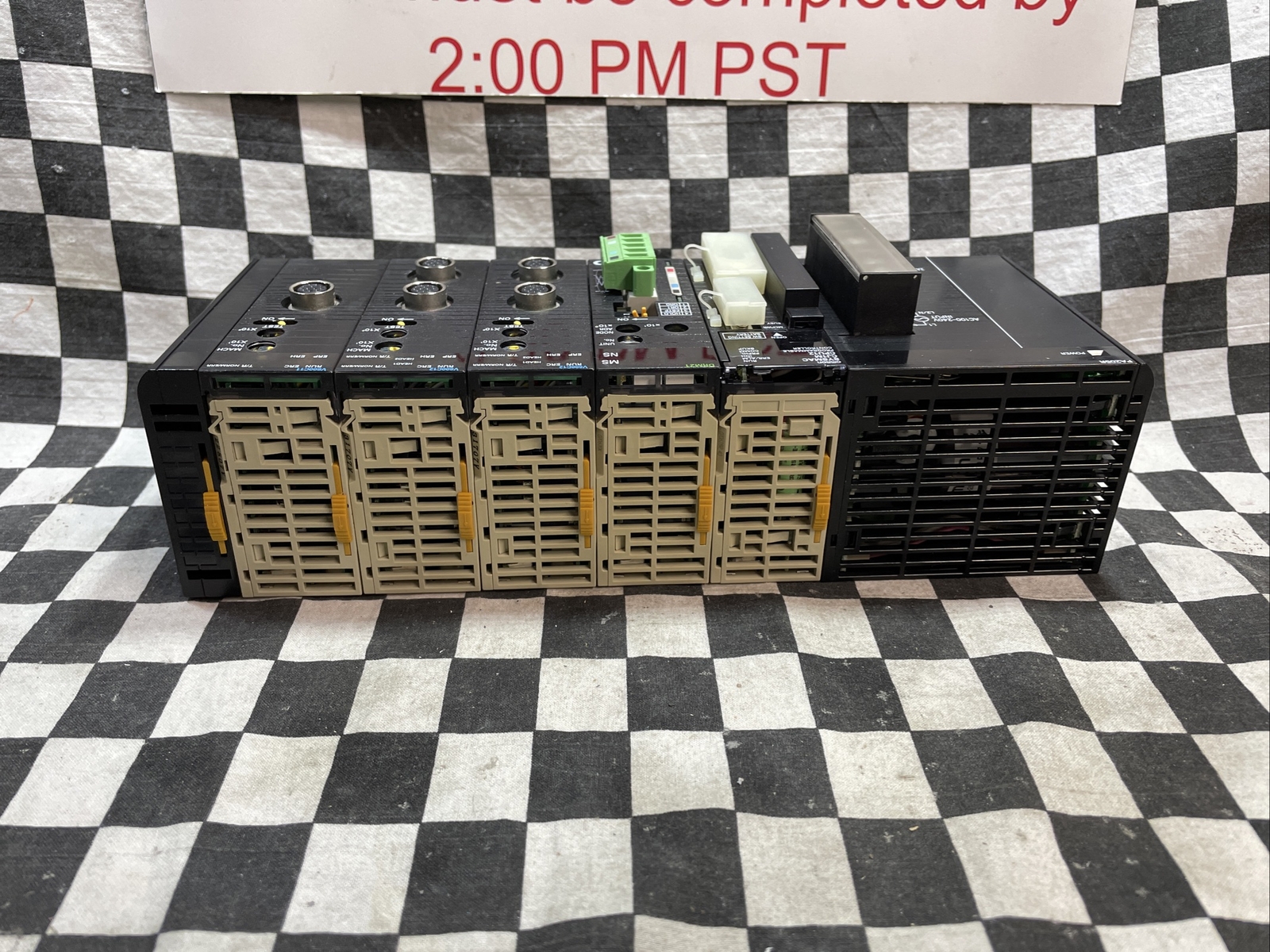 OMRON CJ1W-PA205R, CJ1M-CPU12, CJ1W-DRM21, CJ1W-V600C12, CJ1W-V600C11 CJ1W-TER01
