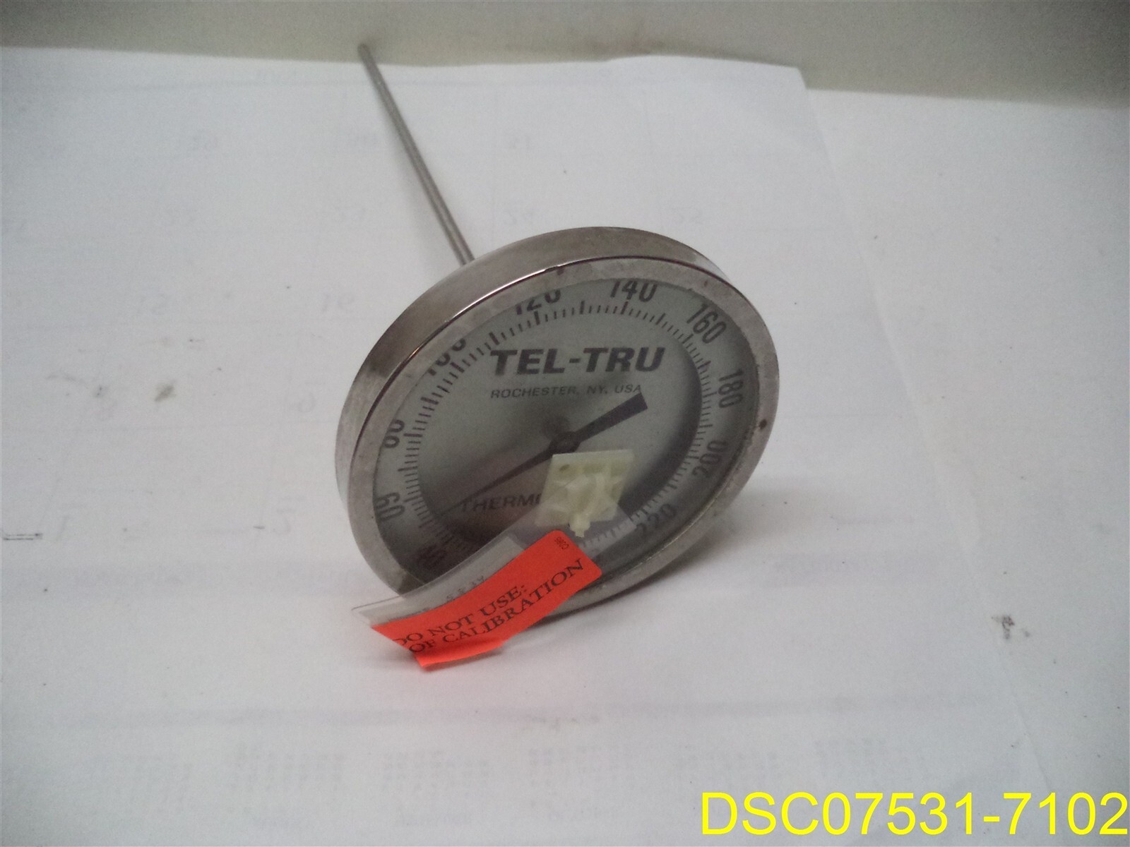 Needs Calibration: TEL-TRU GT500R THERMOMETER 20/240 F, 1/2″ NPT, 12″ Stem