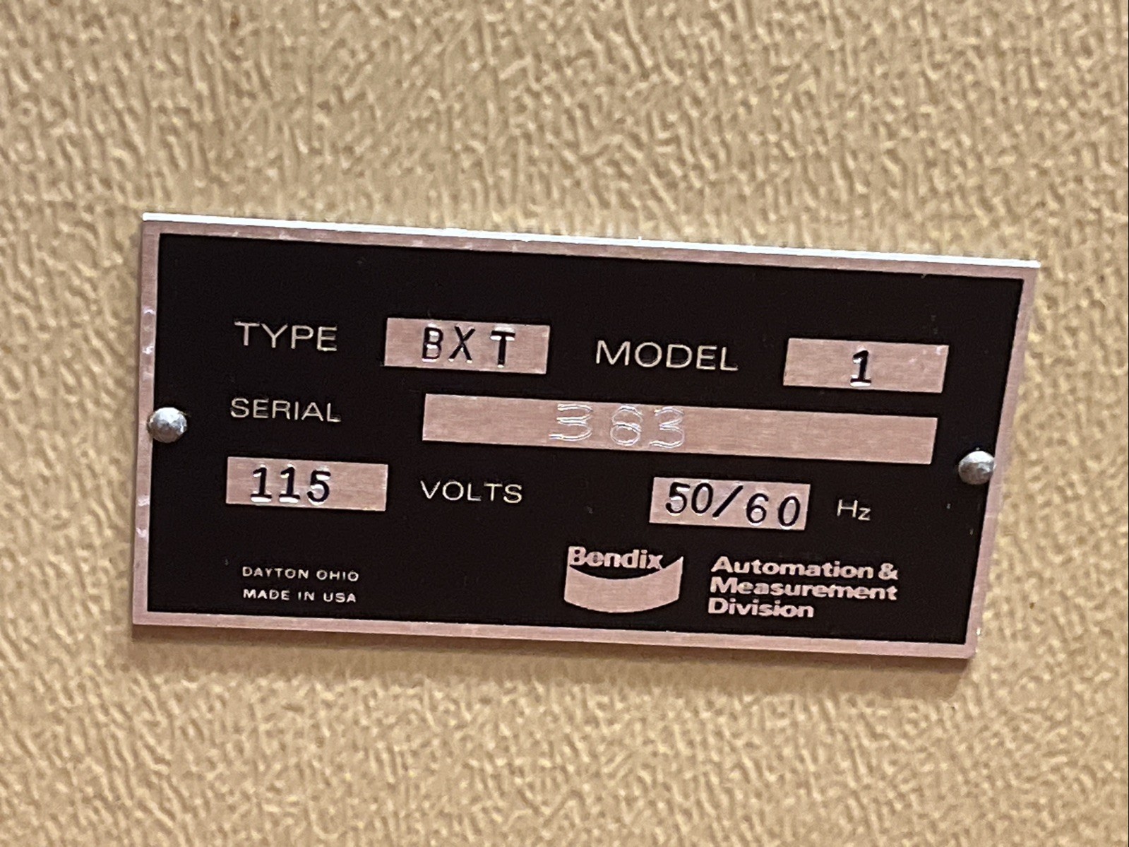 Vintage BENDIX BXT MODEL 1 Gauge Meter 115V 50/60HZ untested powers on