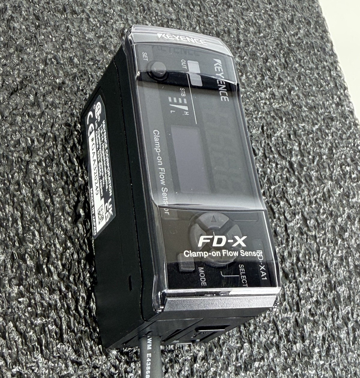 Keyence FD-XA1 Clamp-On Flow Sensor