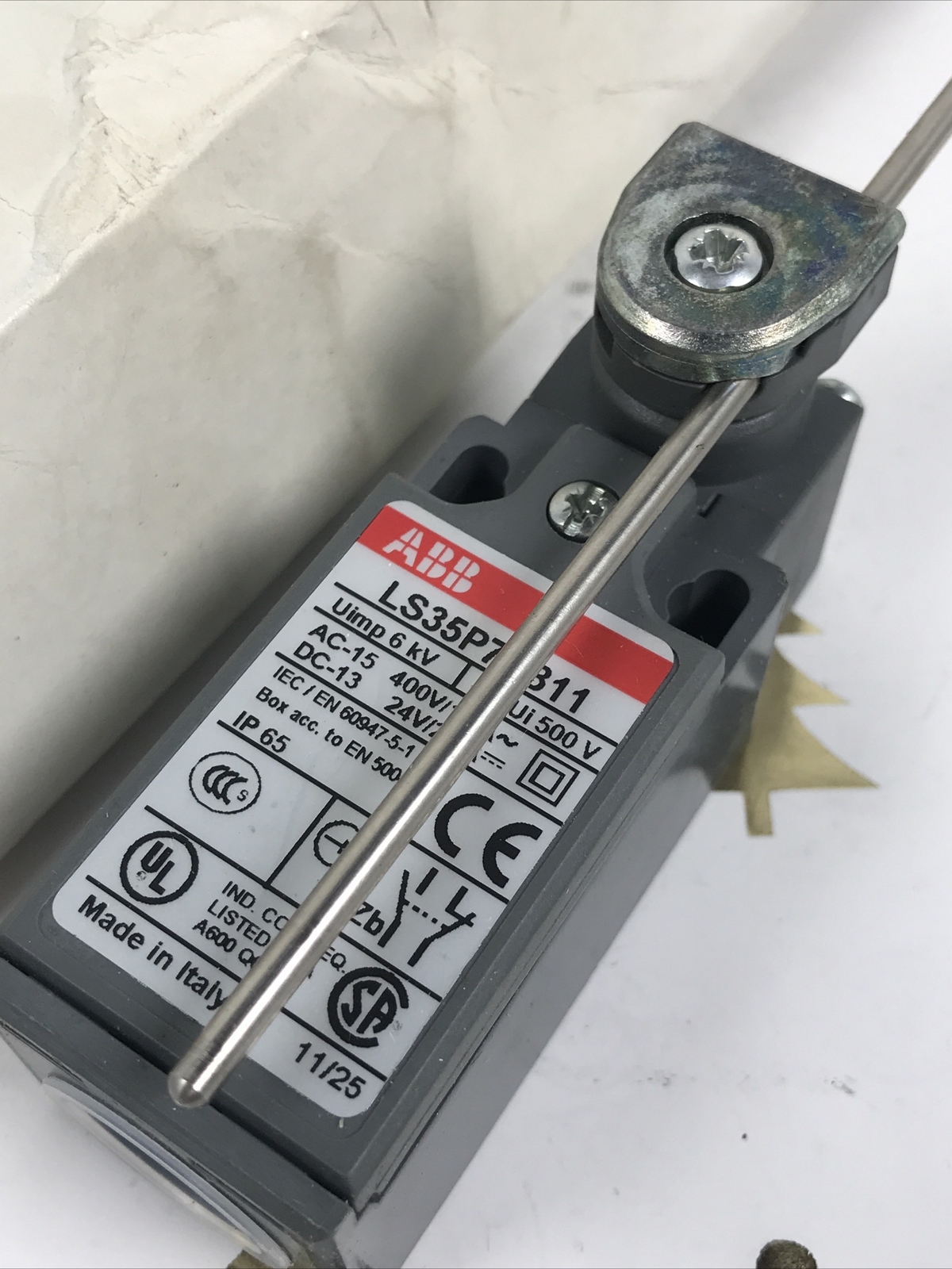 ABB Limit Switch LS35P71B11 1SBV012171R1211