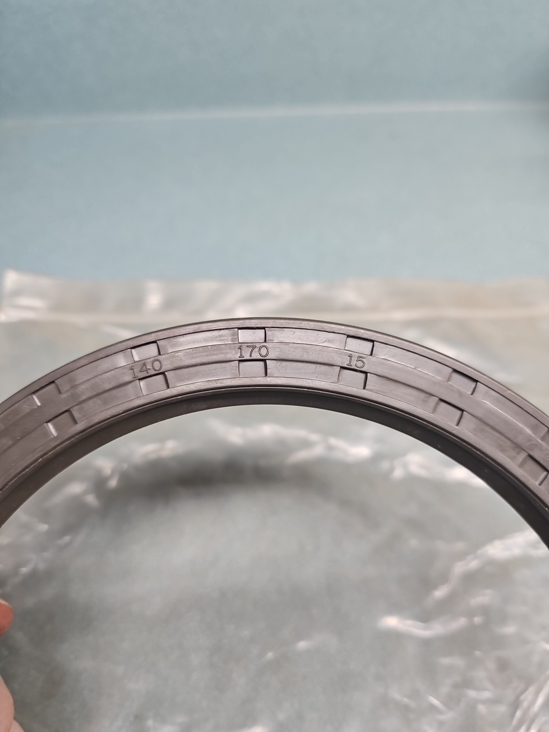NEW SKF 140X170X15 OIL SEAL TEREX 7-229-582A