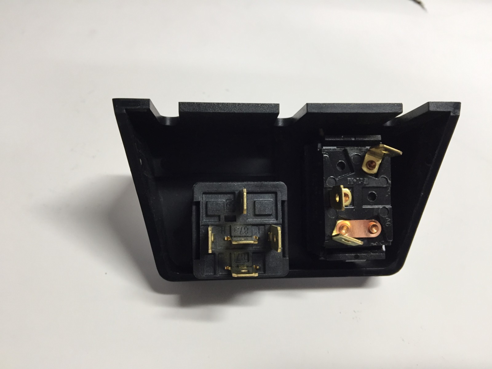 NEW PARKER Chelsea PTO Switch & Bracket, Lighted Toggle Switch 380668X, 379336