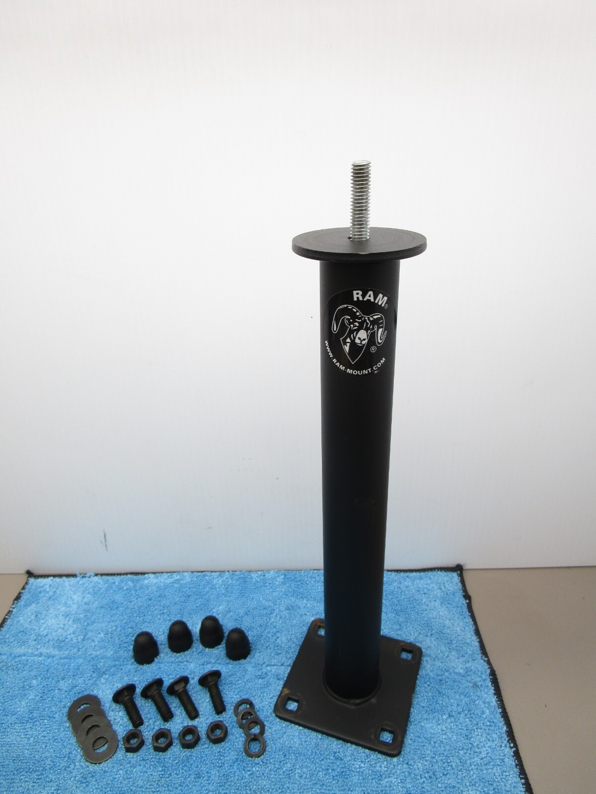 RAM Mount RAM-VP Tele-Pole Assembly 12″ Lower Pole and 9″ Upper Pole