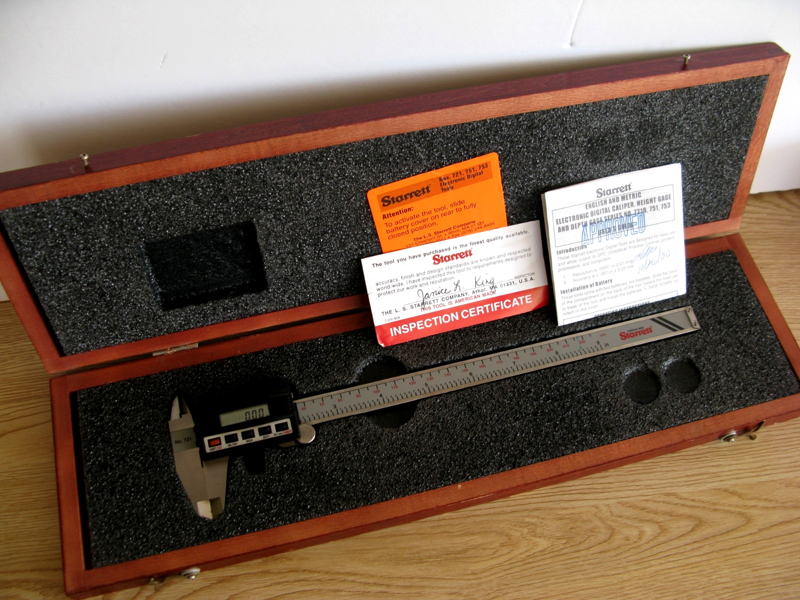 NICE Starrett Digital Caliper 721-9/225, 0-9 in, 0.0005