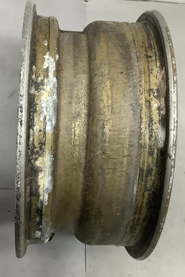 Chevrolet Vega Spoke Wheel 371694 13 x 6 x 0.45off 1971-77 (R31)