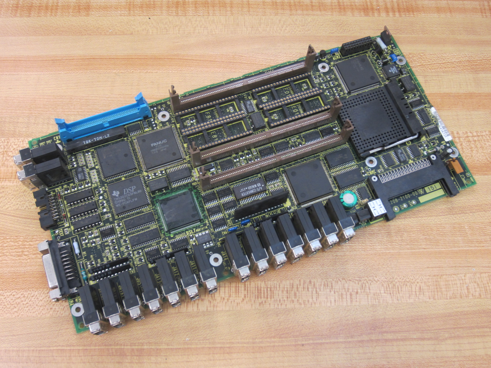 Fanuc A20B-2100-0030 PowerMate Level Up Base PCB A20B-2100-0030/15I