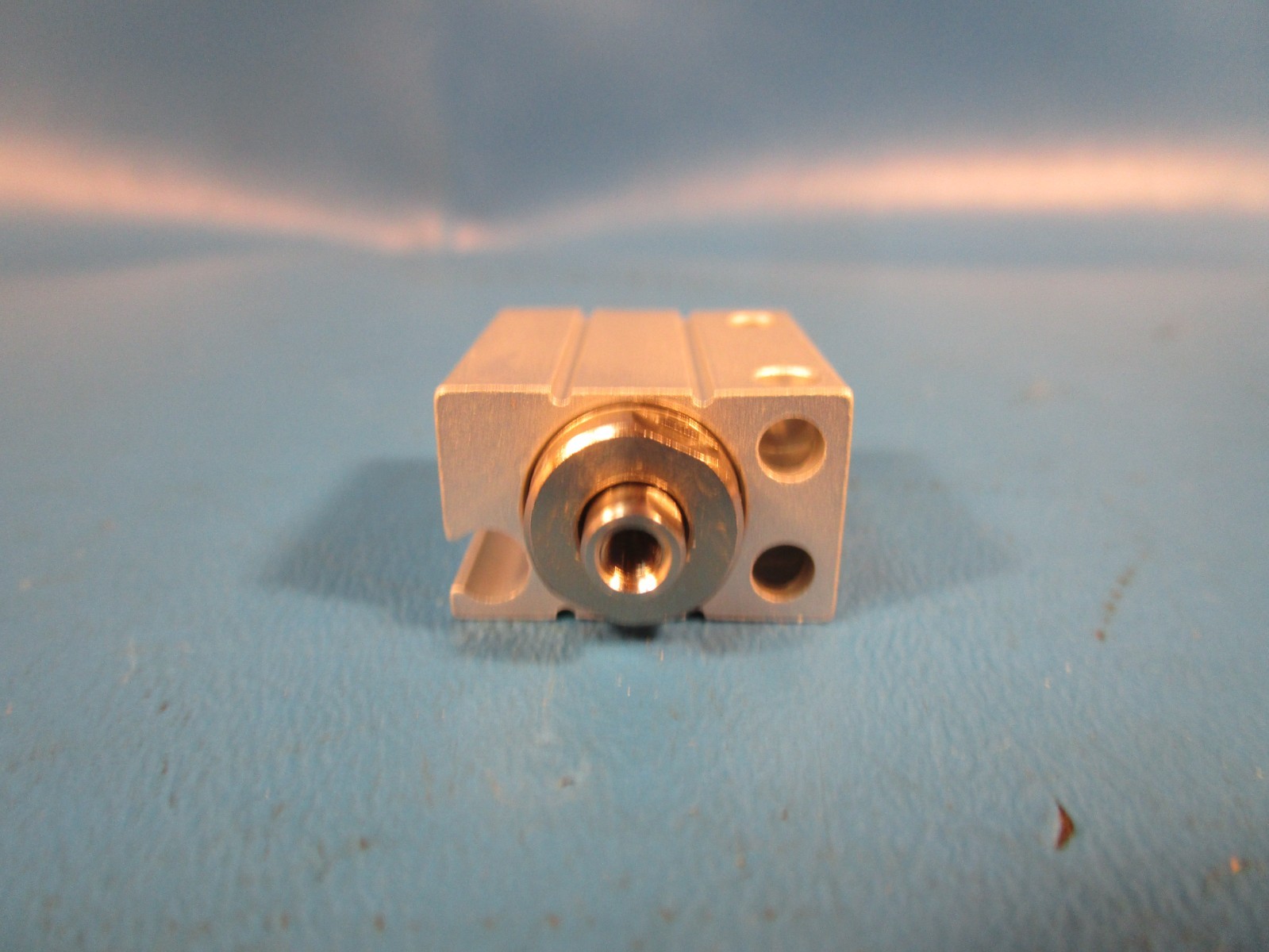 SMC CDUJB8-4D, Mini Free Mount Cylinder, 8mm Bore, 4mm Stroke, Auto Switch