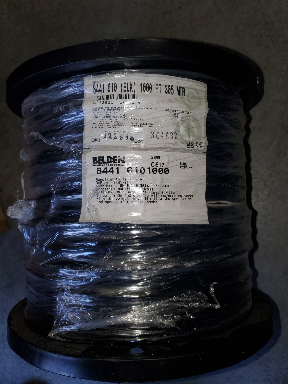 Belden 8441-BLK-1000ft 22 AWG 1 Pair Multi-Conductor Audio and Control Cable