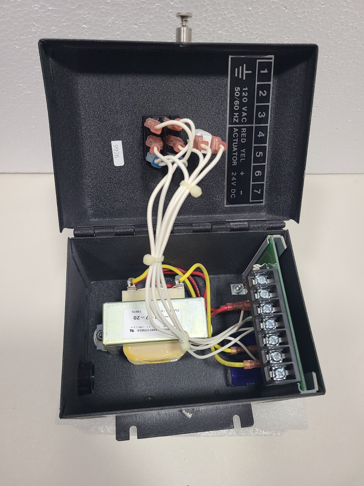 WARNER ELECTRIC MCS-2005 ACTUATOR CONTROL, 120 VAC inp 24 VDC out, NOS/open Box