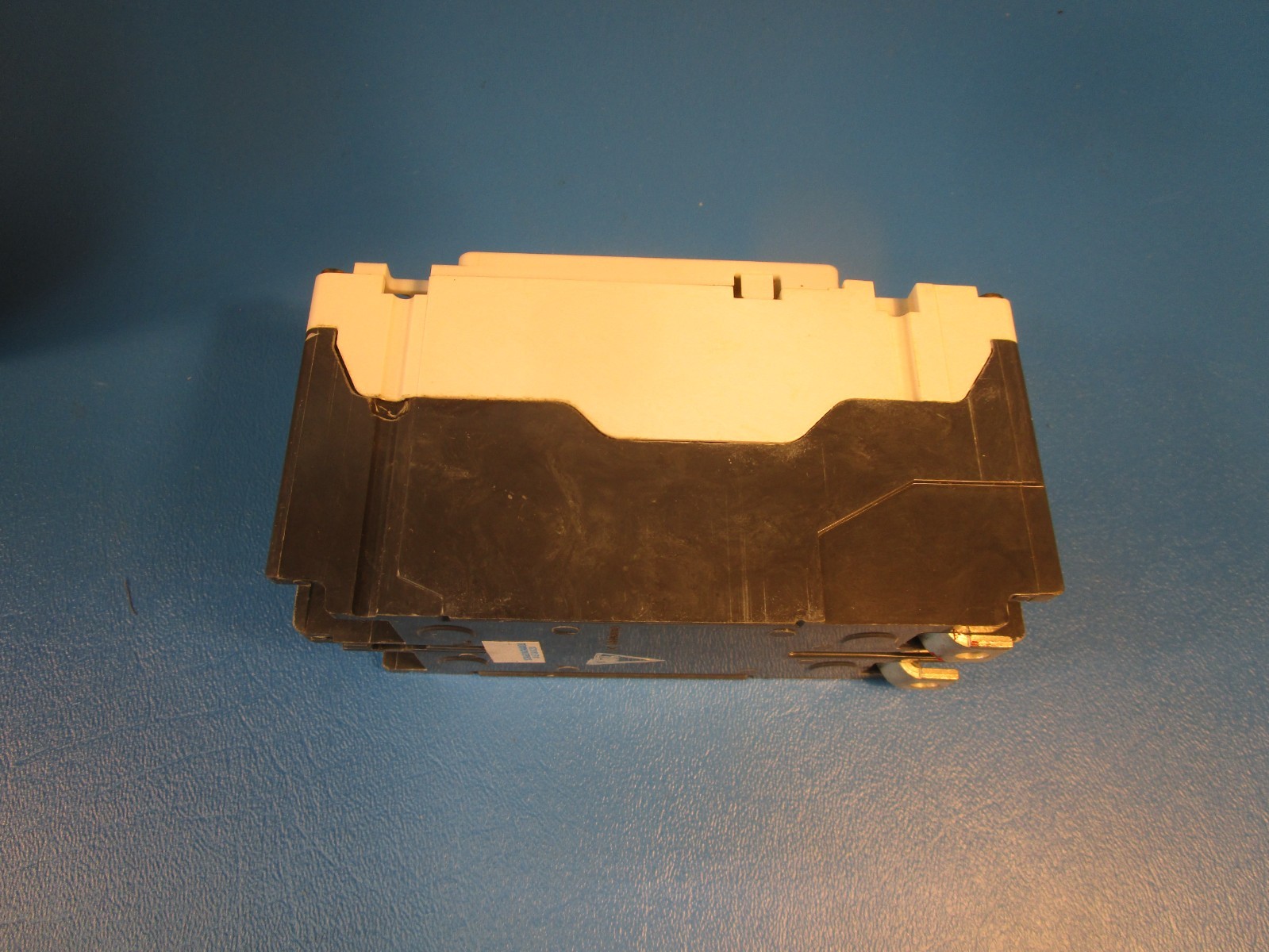 Siemens HEB2B050B, Circuit Breaker, 2-pole, 50A bolt-on molded case, rated 65kAI