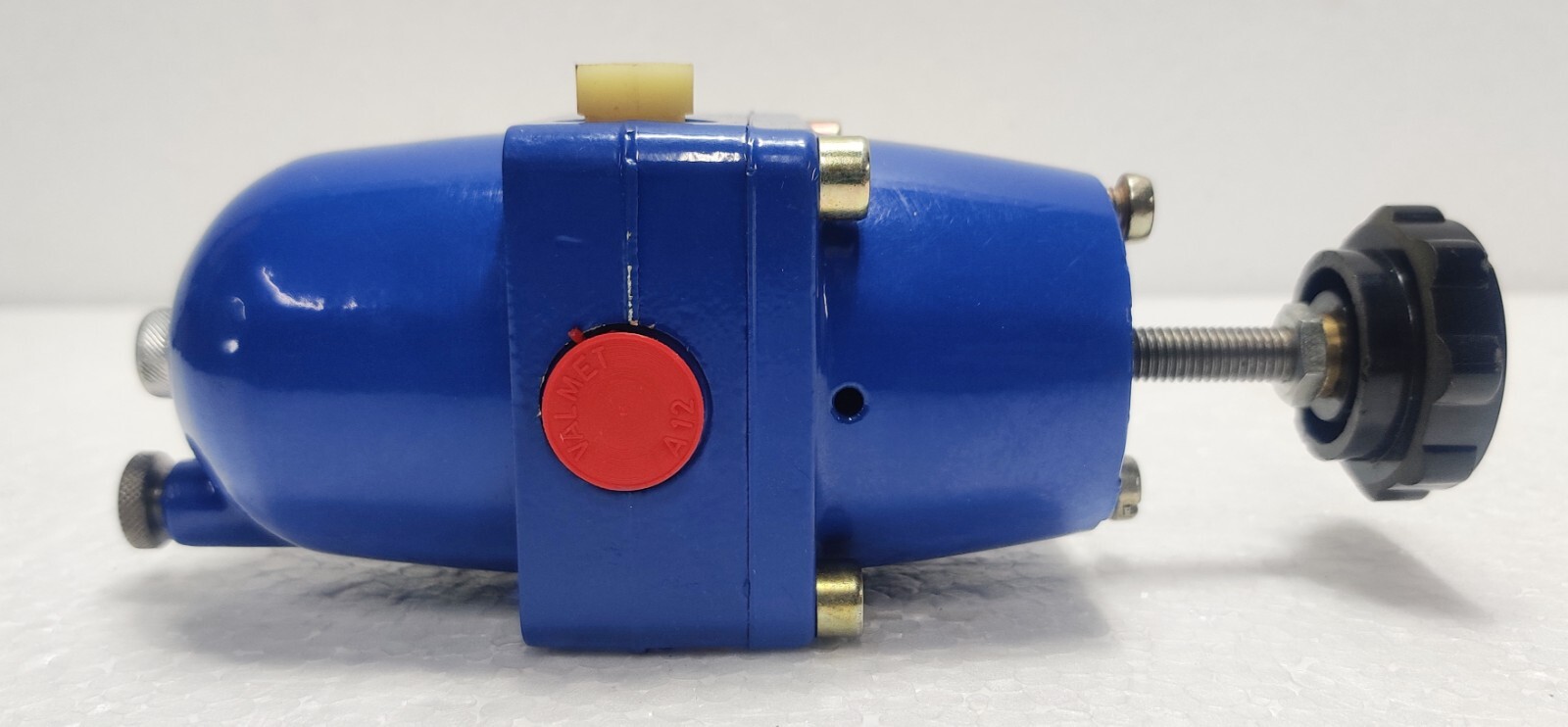 VALMET PAVE A 860101 Regulator