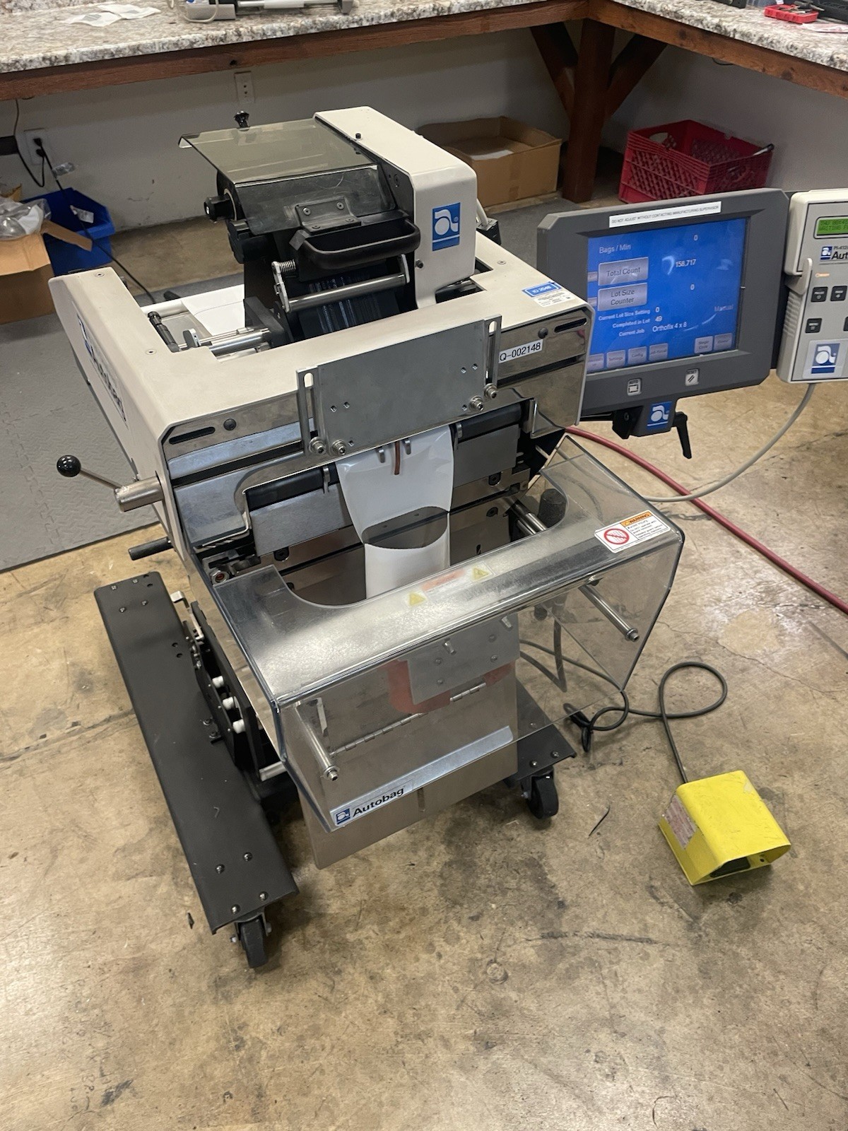 Automated Packaging Systems | AutoBag AB-180 OneStep Bagger System