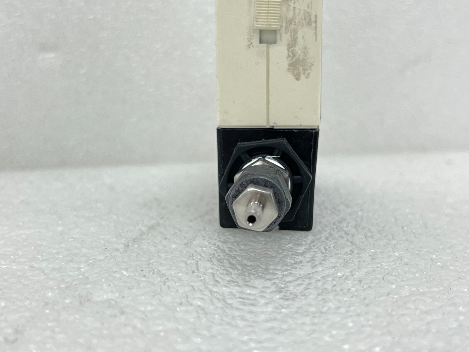 SIERRA INSTRUMENTS 822-2-OV1-PV1-RD TopTrak Mass Flowmeter / Great Condition