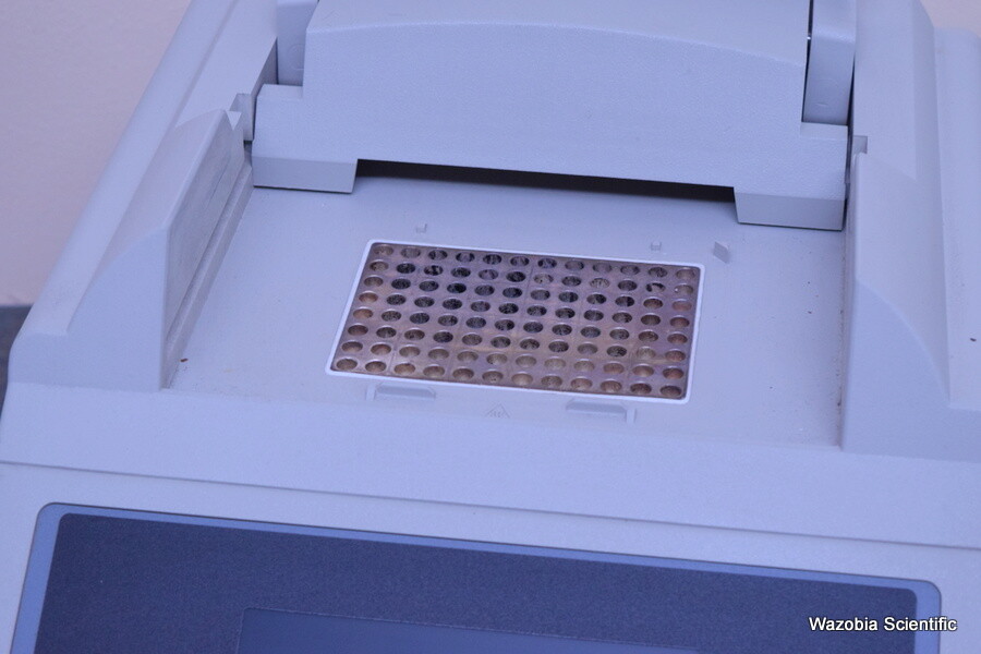 AB APPLIED BIOSYSTEMS GENEAMP PCR SYSTEM 9700 WITH 96 WELL BLOCK N8050200
