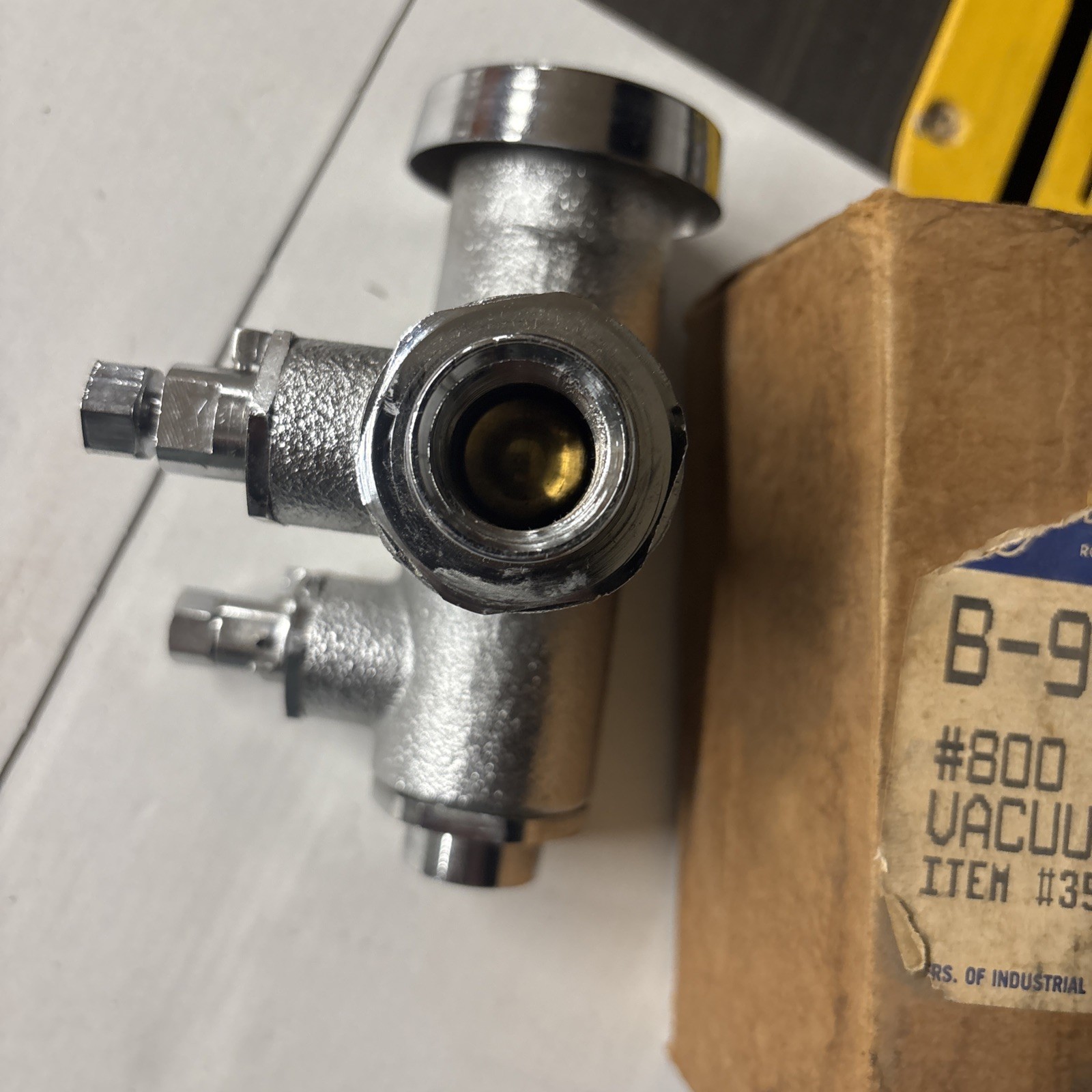 WATTS REGULATOR 1/2″ PRESSURE VACUUM BREAKER 800 NOS