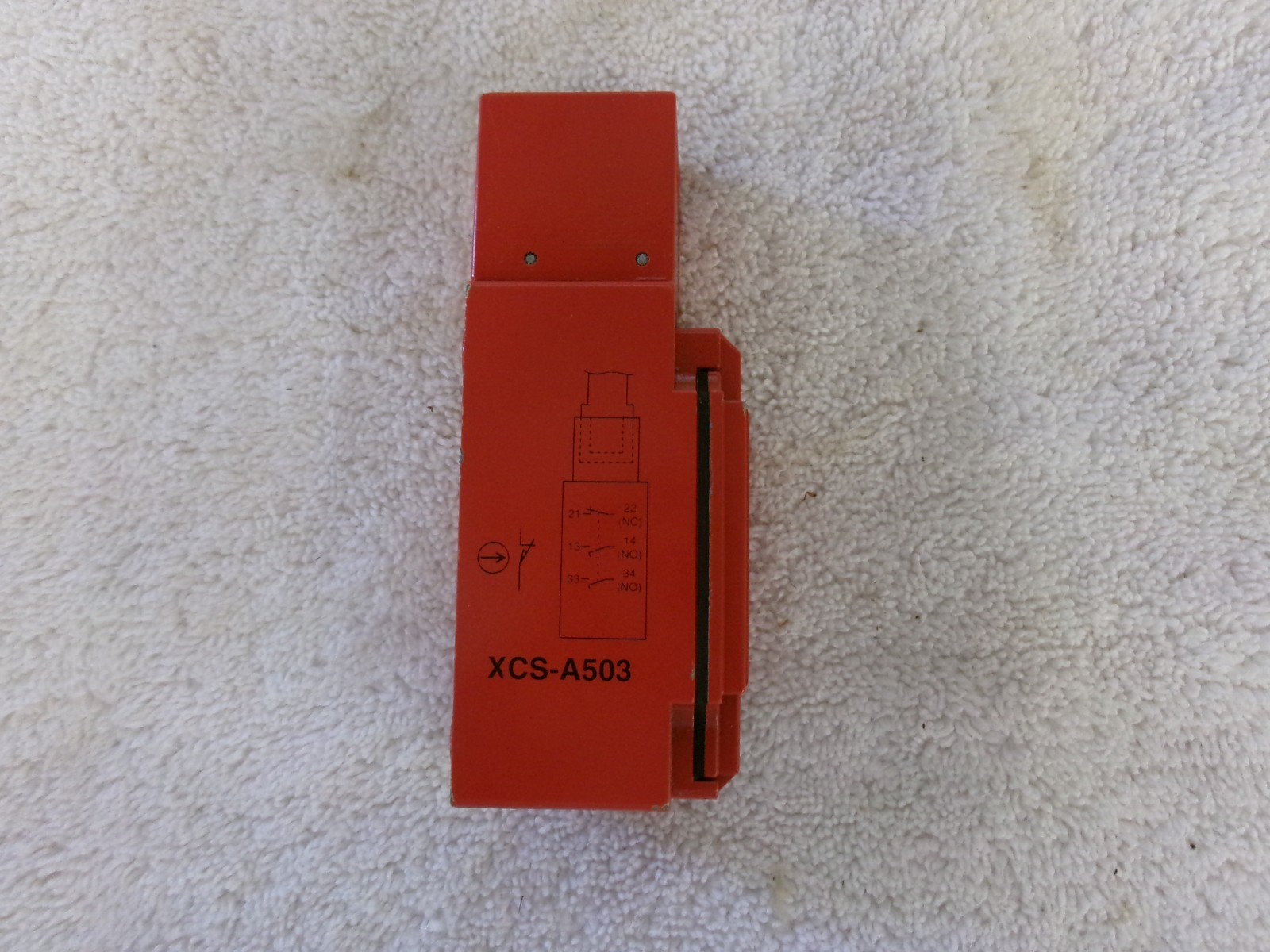 Telemecanique Limit Switch 240V 3A 6kV XCK-J….H7 Lot of 4
