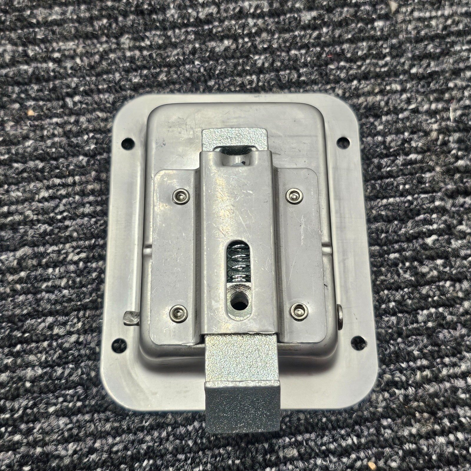 Buyers Products N1883 Latch Flush-Mount Nonlocking Paddle For 2 3/4 x 3 3/4″