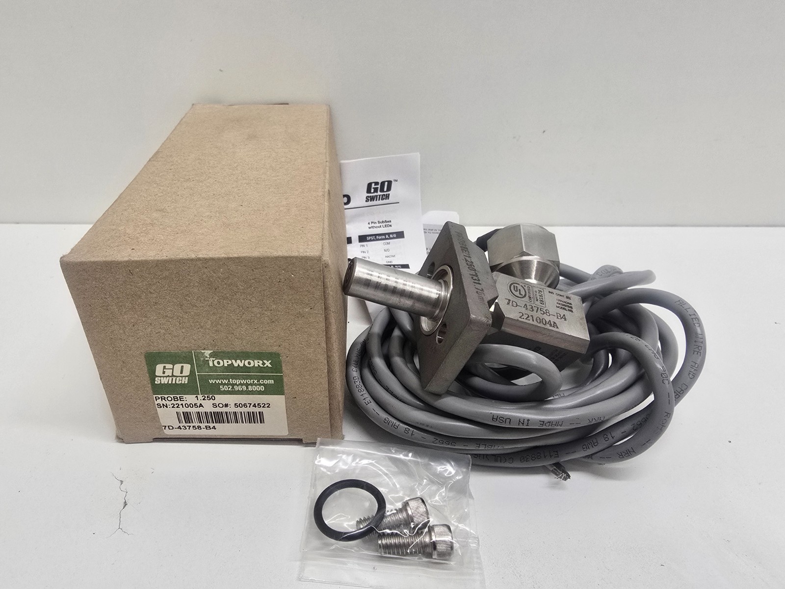 NEW IN BOX! TOPWORX GO SWITCH 1.250 PROBE PROXIMITY SWITCH 7D-43758-B4