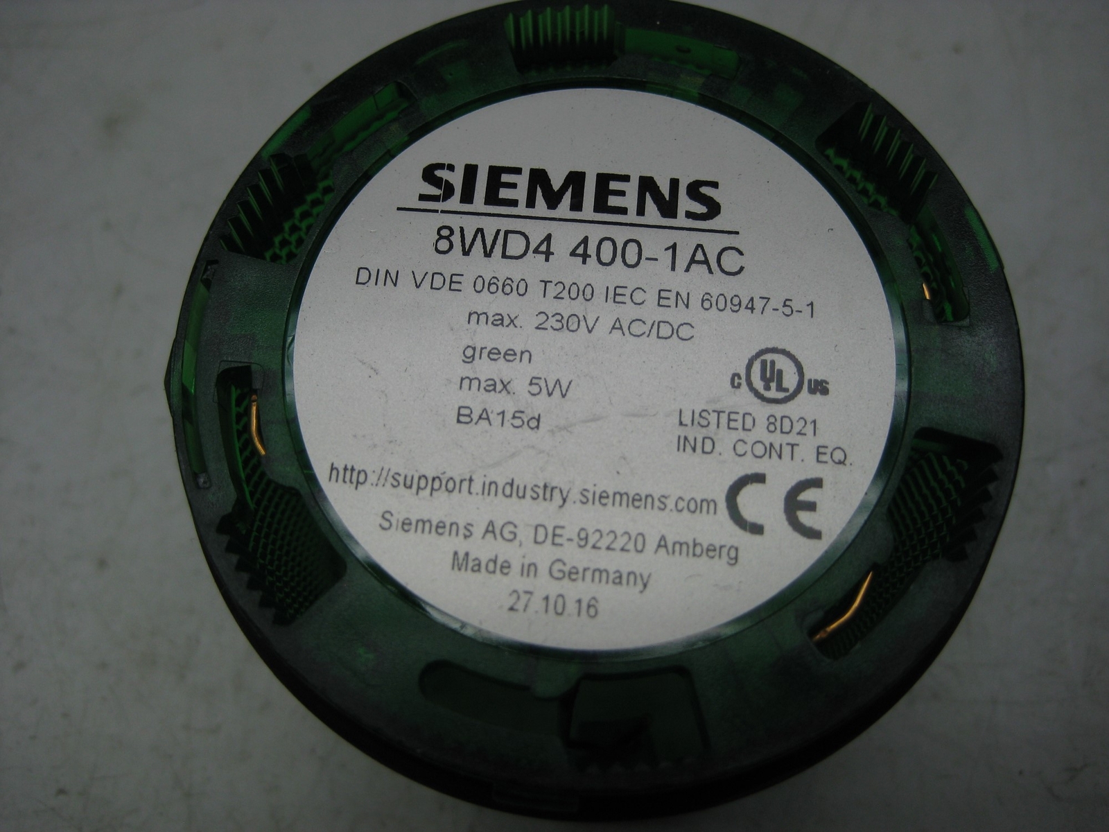 SIEMENS 8WD4400-1AC GREEN STACK LIGHT (AS PICTURED) NSNP 11022