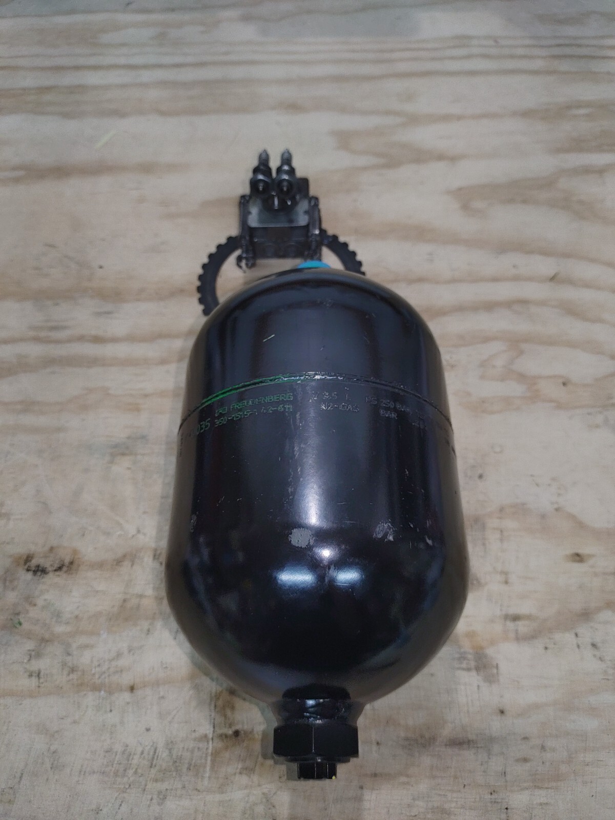 Freudenberg 350-1515-142-611 Accumulator 3.5L =NNB=