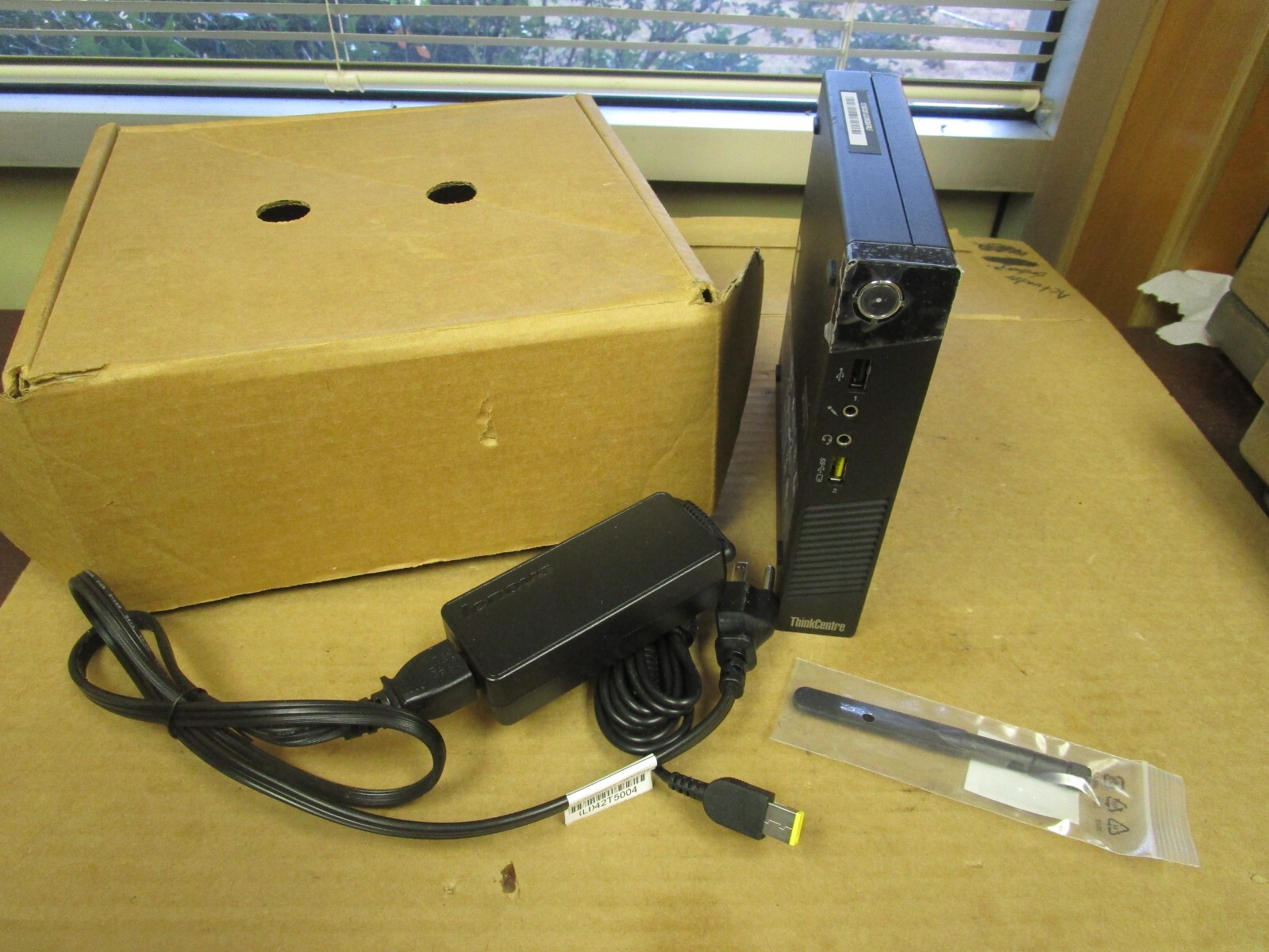 NEW LENOVO THINKCENTRE DESKTOP PC PENTIUM M53 001JUS 20V VOLT 3.25A
