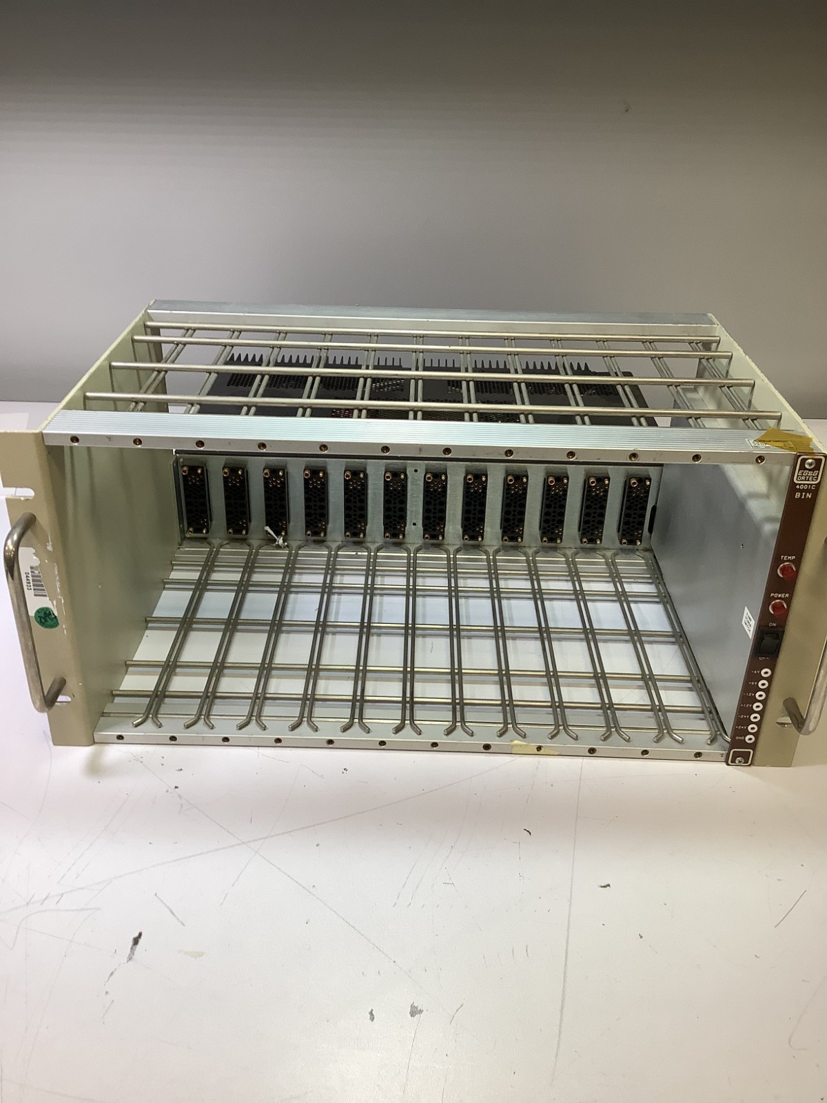 ORTEC EG&G 4002D 160W 220V 10A Nuclear Instrument Module Rack Power Supply X1C