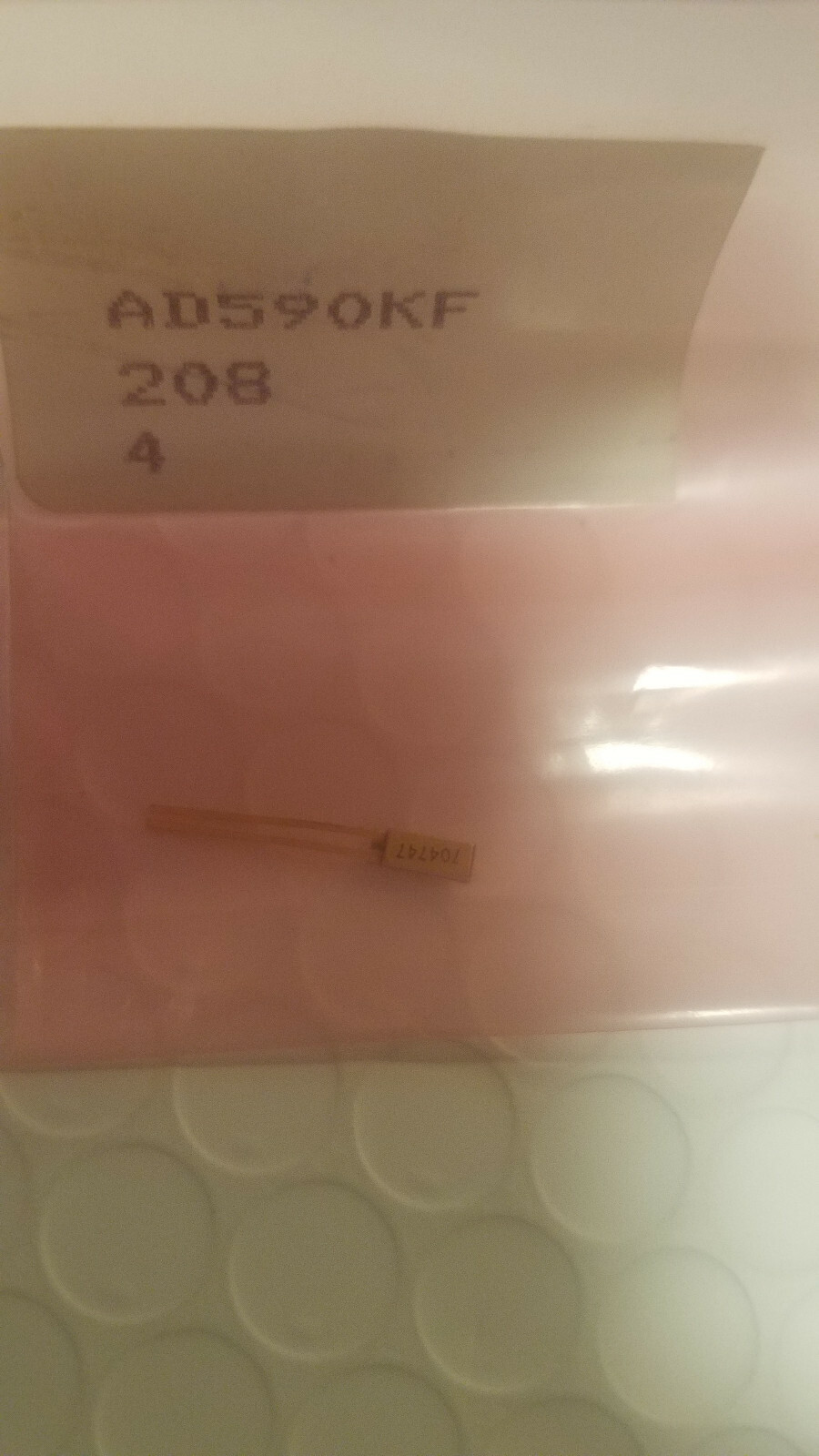 Omega AD590KF SENSOR ANALOG -55C-150C Flatpack, 2 Pins