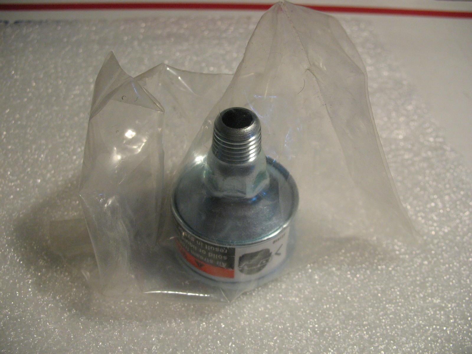 Gast AC980 Gas Trap Muffler Threaded 1/4″ NPT Port, Zinc Plated Steel Body, NEW.