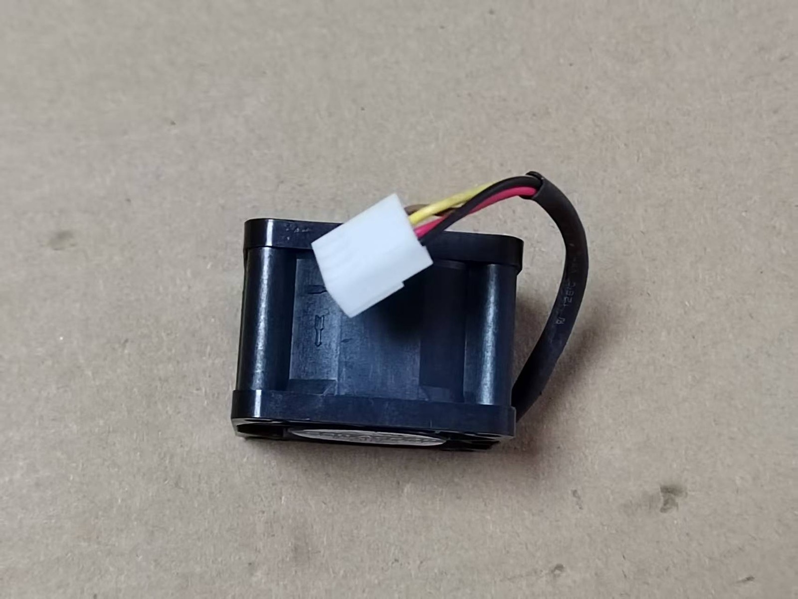 SANYO 4028 4CM 9GA0412P3J01 12V 0.49A 4-wire cooling fan