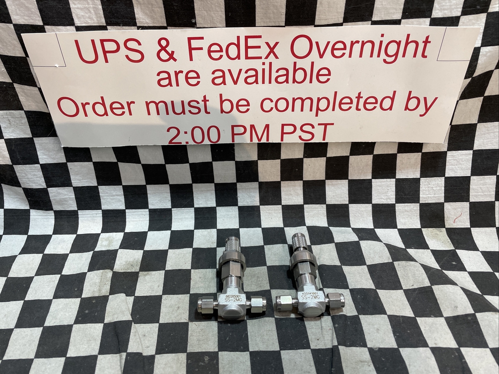 SWAGELOK Medium Flow Metering Valve, SS-2MG, SS2MG, LOT OF 2, SHIPSAMEDAY#F9A