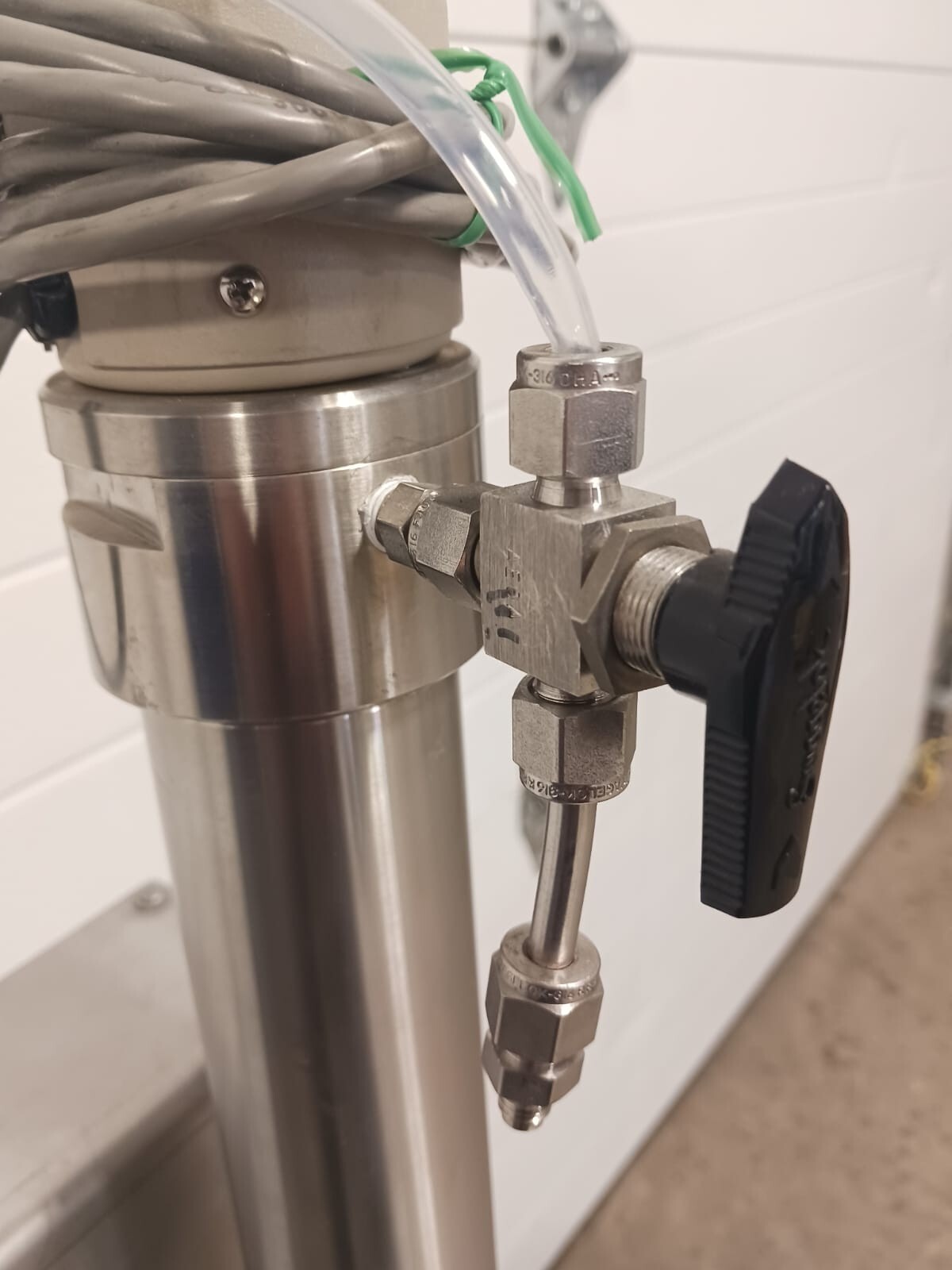 ISCO High Pressure Pump w/ Celesco Transducer Products PT101-0020-111-1110