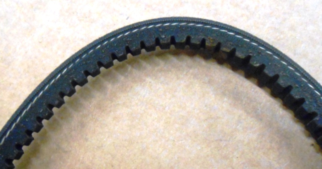 GOODYEAR HY-T WEDGE V-BELT, 3VX750, 75″ CIRC., OIL RESISTANT