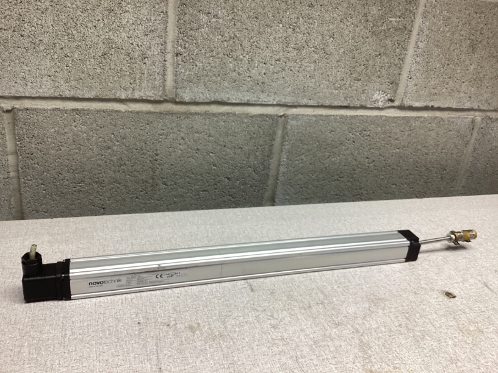 Novotechnik EN 61010-1 Linear Position Transducer #111H83FML