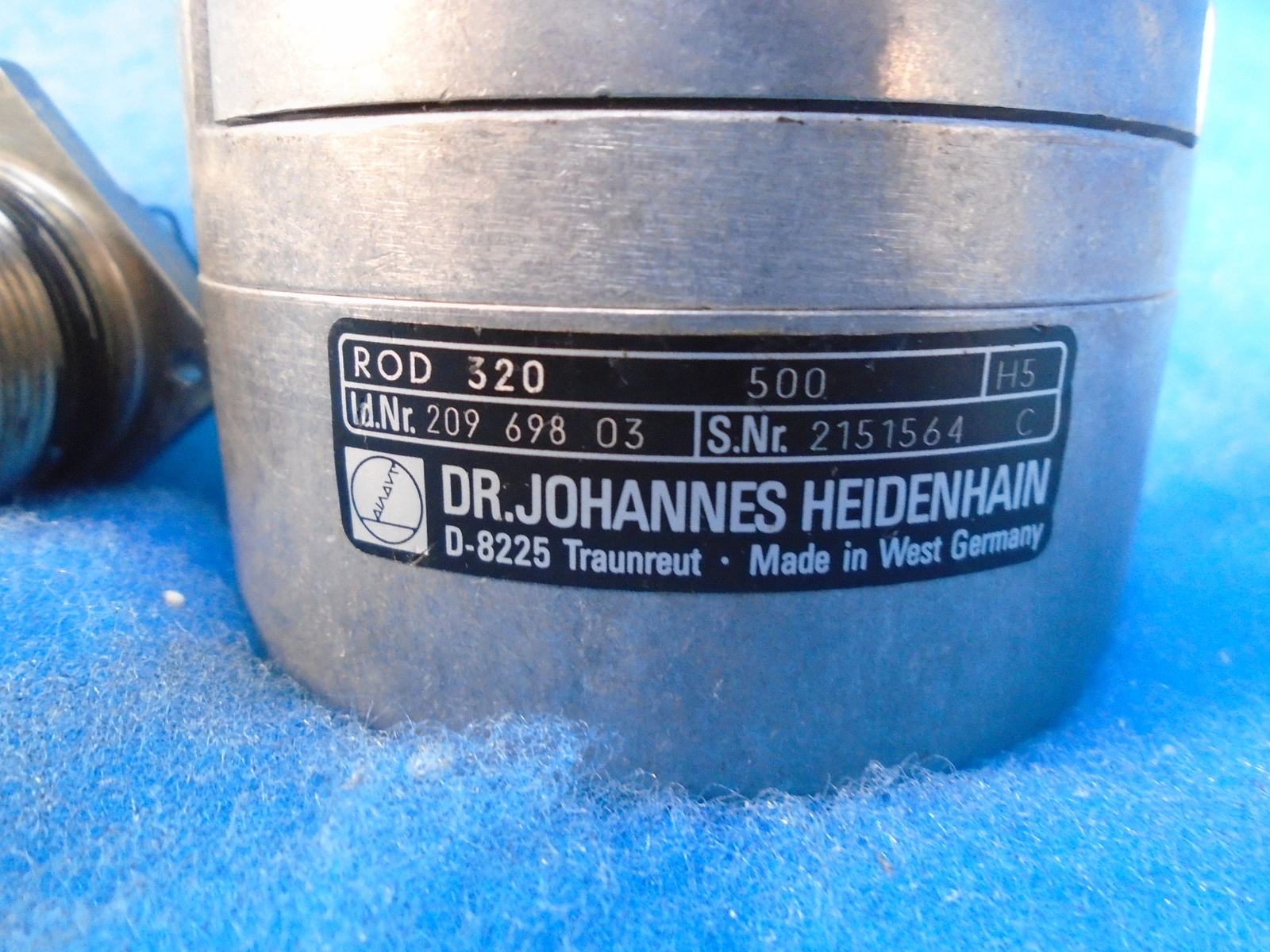 DR. JOHANNES HEIDENHAIN ROD 320 500 H5 ID.NR. 209 698 03 ROTARY ENCODER 1YR WARR