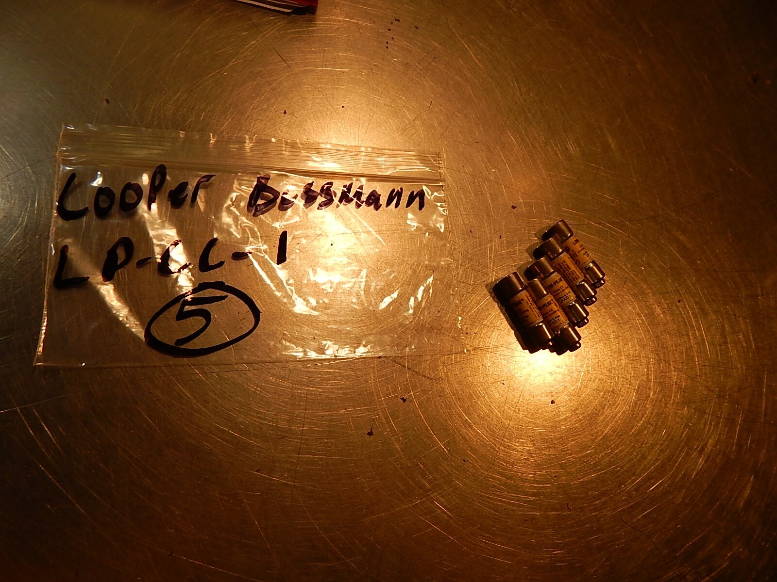 Cooper Bussmann LP-CC-1 600VAC Fuses, lot of 5 *FREE SHIPPING*
