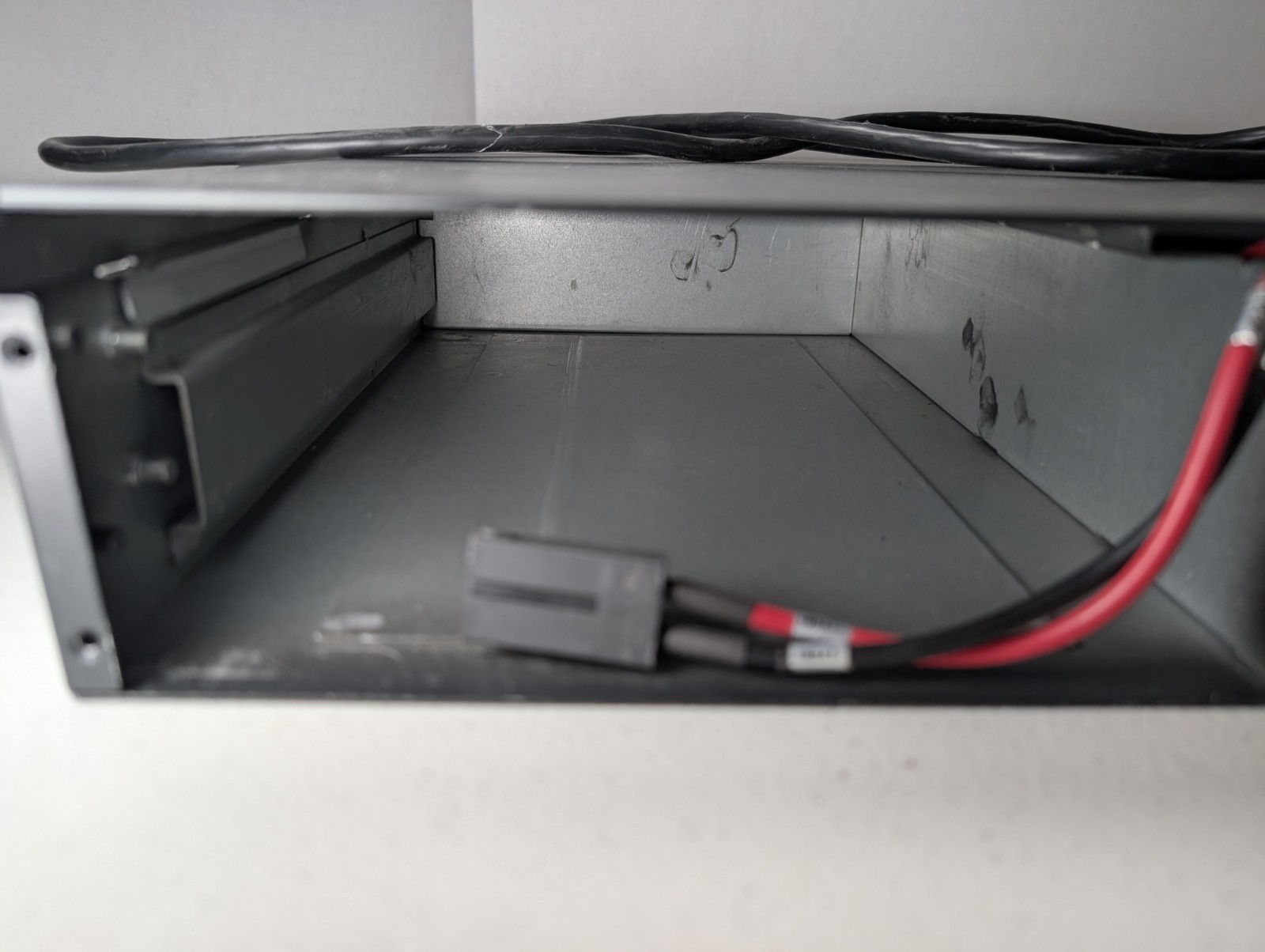 Liebert vertiv Emerson GXT3-1500RT120 UPS System No Batteries/Cage